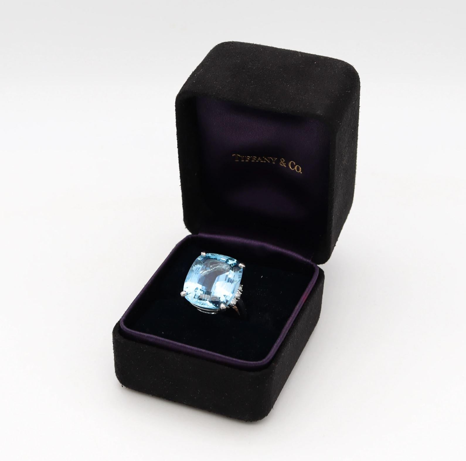 Tiffany & Co. GIA Certified 1960 Cocktail Ring Platinum with 19.17 Ct Aquamarine 4