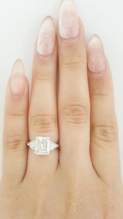 Tiffany & Co. GIA Certified 2.25 Carat Emerald Cut Diamond Platinum Ring