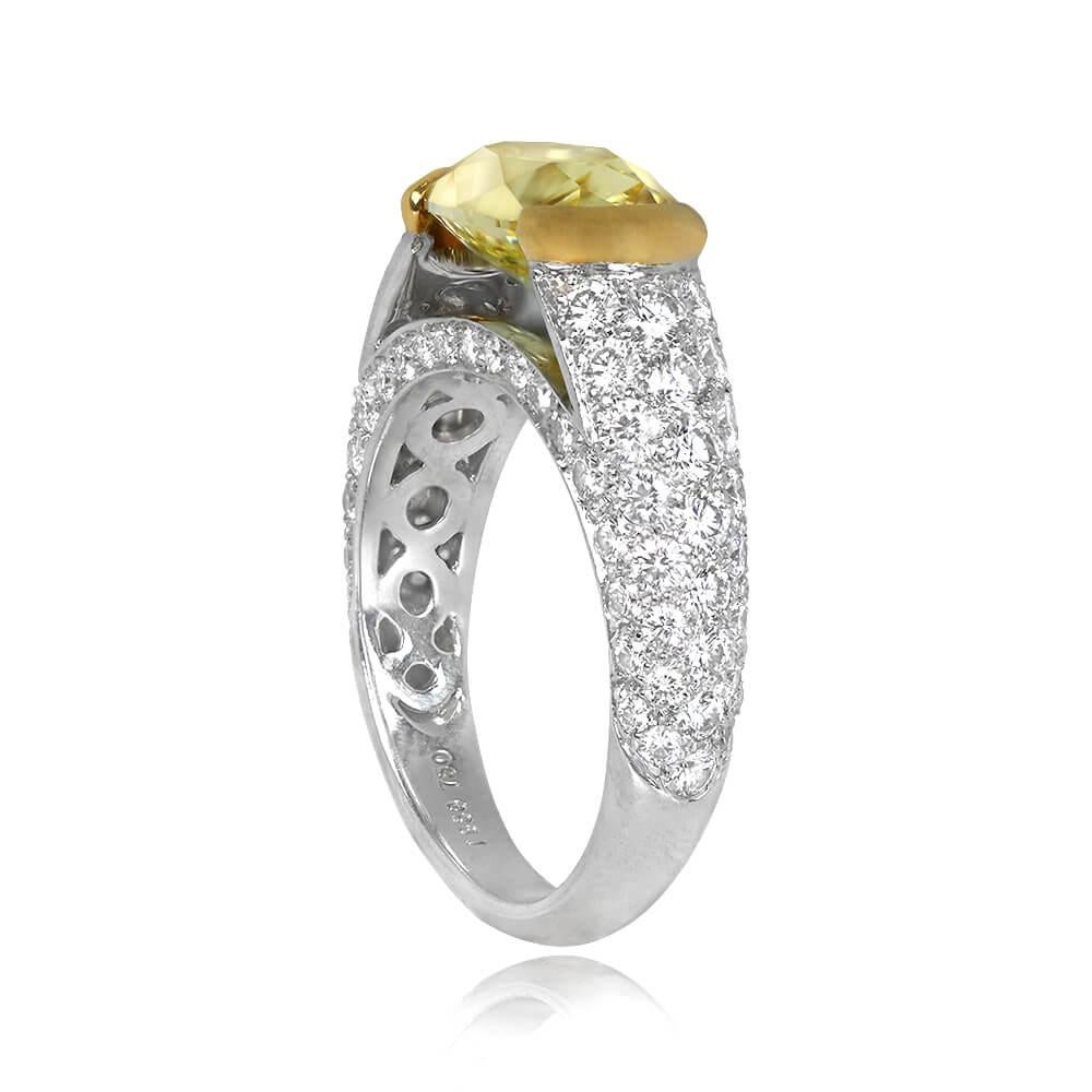 Art déco Tiffany & Co. Bague de fiançailles en or jaune et platine, diamant de taille ovale GIA en vente