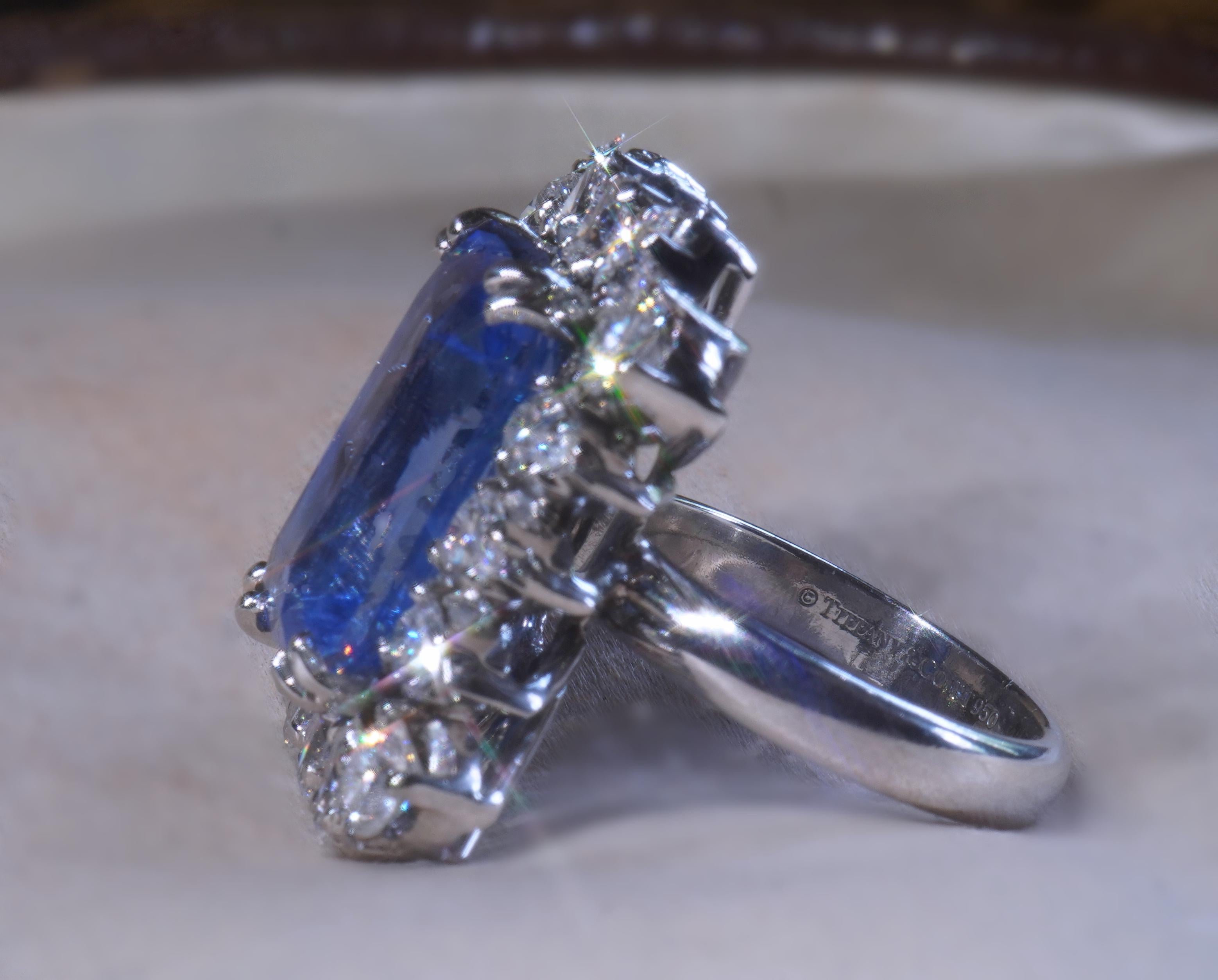 Tiffany & Co. GIA Platinum Blue Sapphire Diamond Ring Unheated Ceylon 15.60 CTS For Sale 2