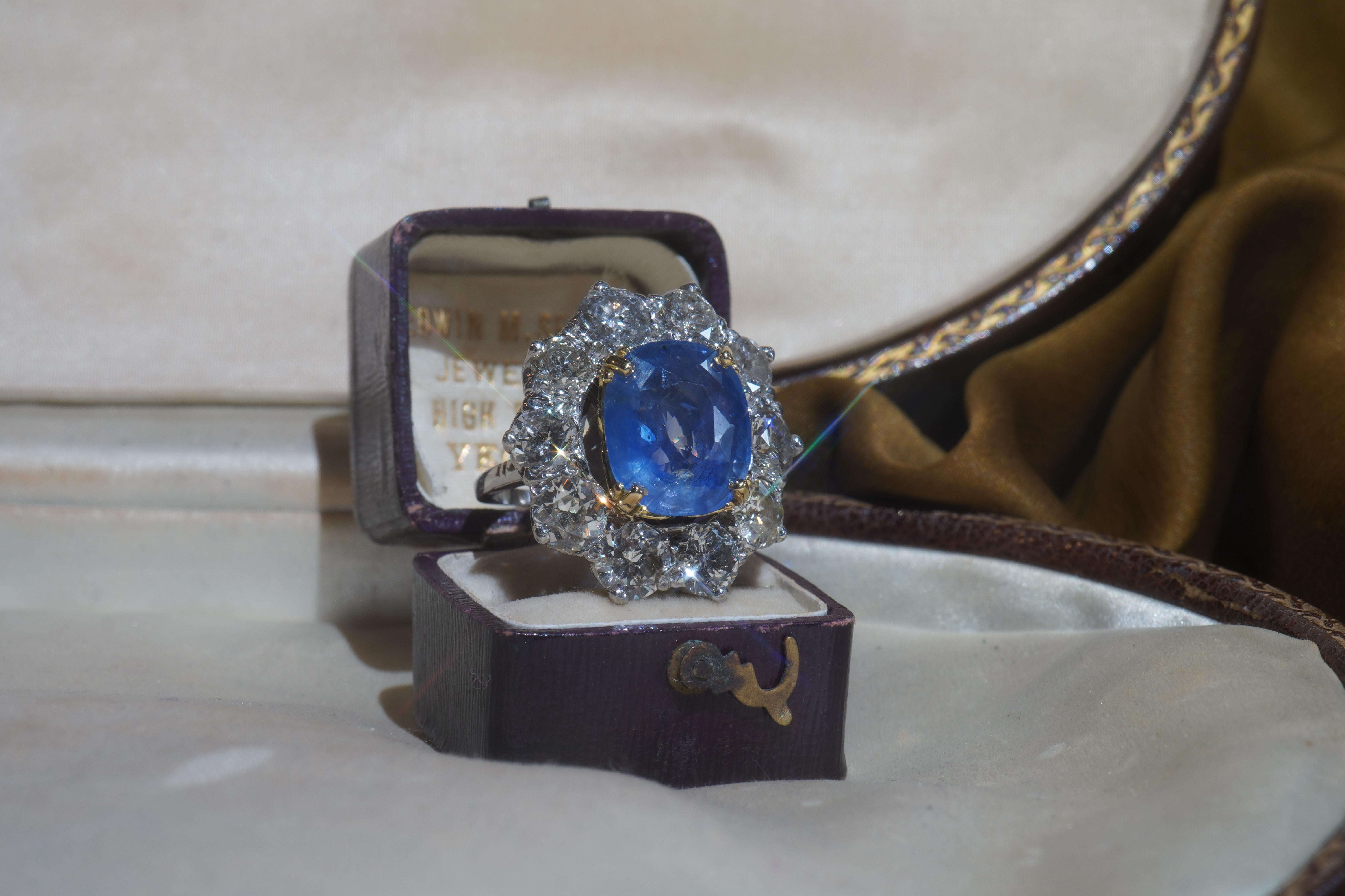Oval Cut Tiffany & Co. GIA Platinum Blue Sapphire Diamond Ring 18.26 TCW Unheated Ceylon For Sale