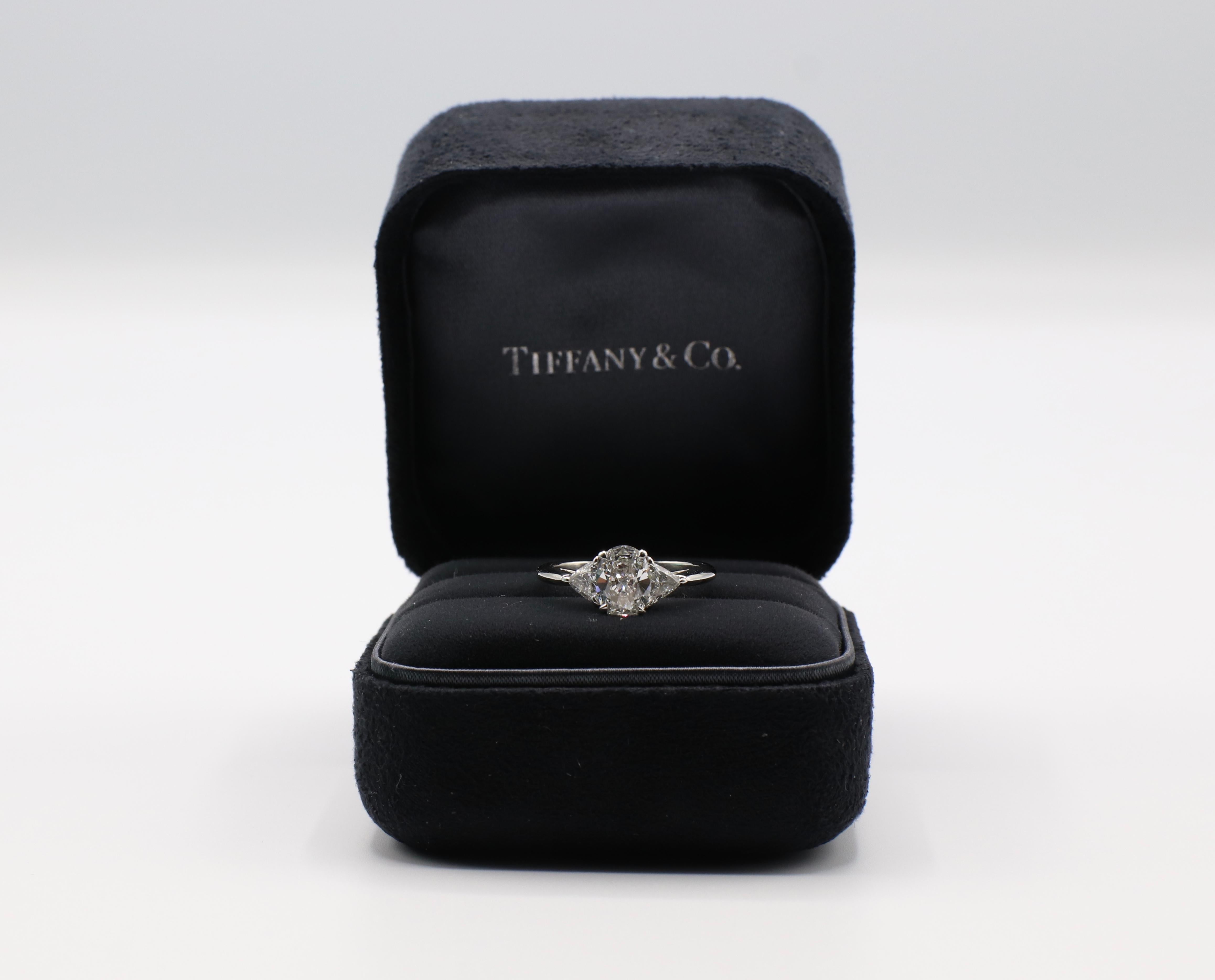 Tiffany & Co. GIA Platinum Diamond 1.31 Oval F VVS2 with Trillions Ring 3