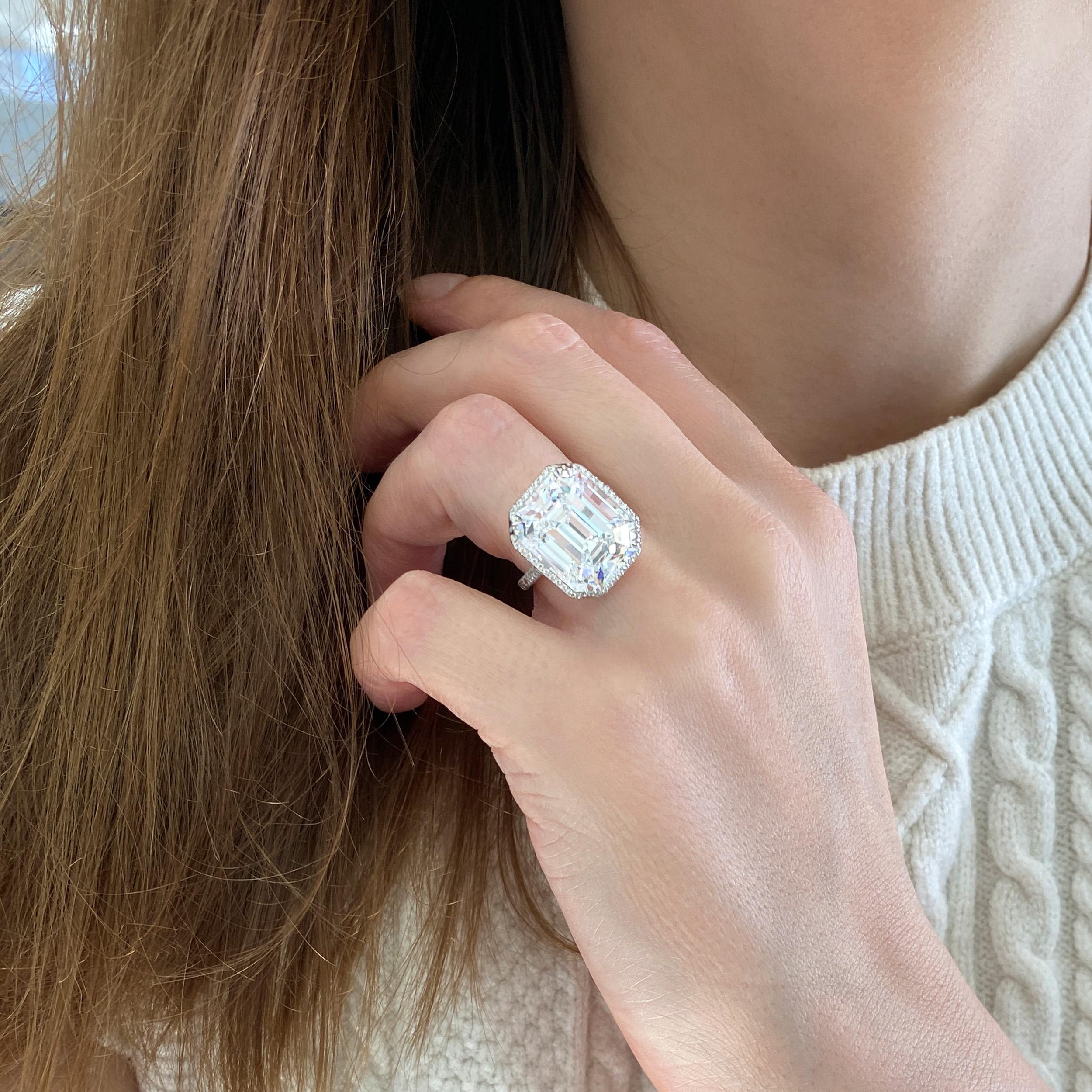 Tiffany & Co. GIA Typ IIA 15,28 Karat D-VS1 Diamantring mit Smaragdschliff im Smaragdschliff (Zeitgenössisch) im Angebot