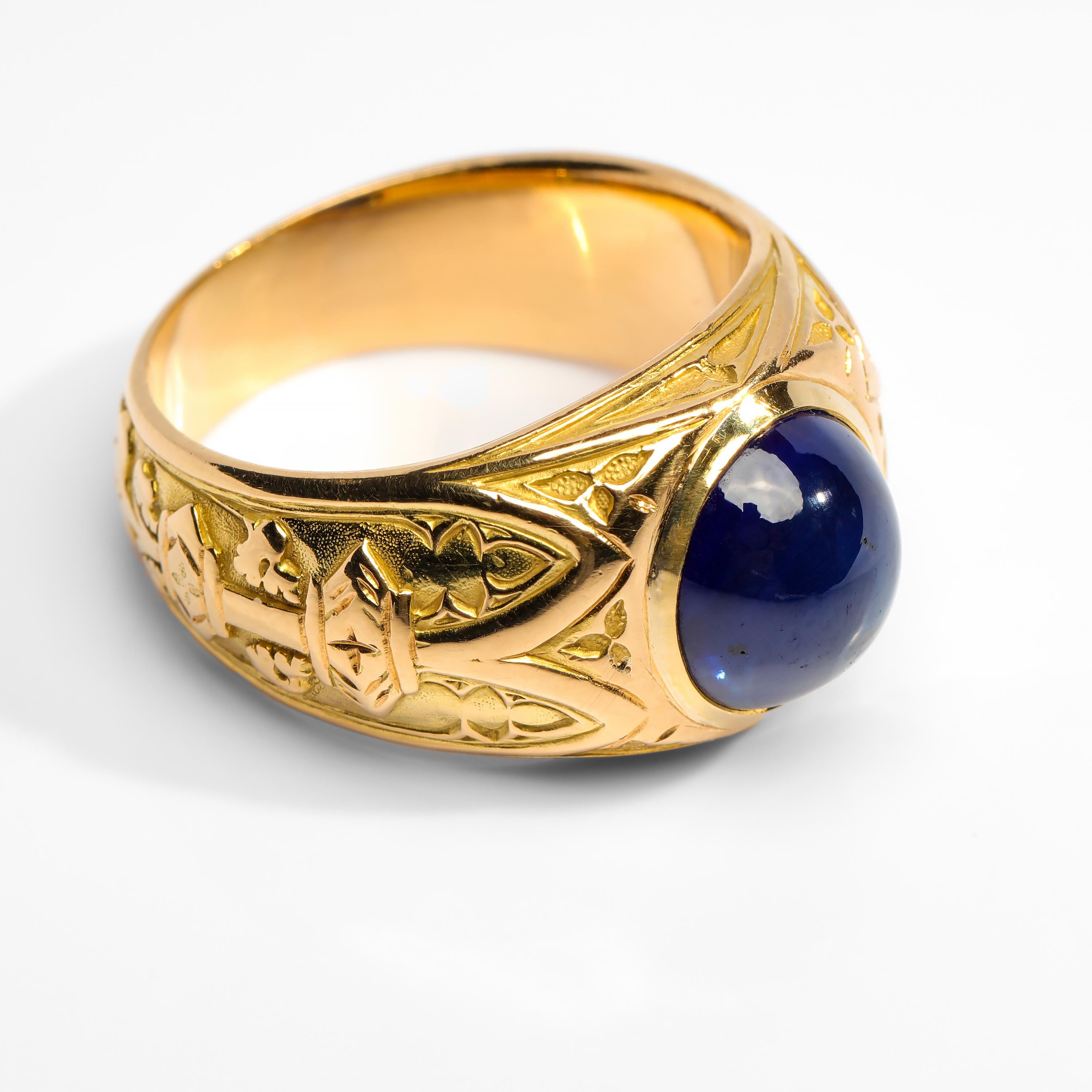 Tiffany & Co. Gilded Age Men's Sapphire Ring as Featured in the New York Times In Excellent Condition In Southbury, CT