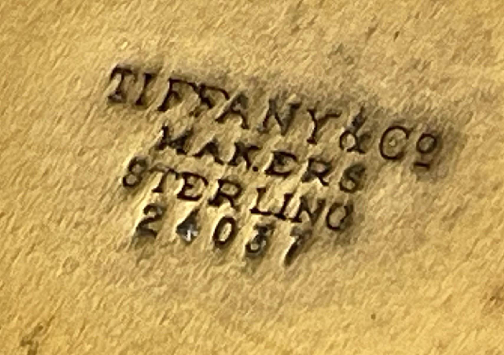 Tiffany & Co. Flor de plata de ley dorada en una maceta en venta 2