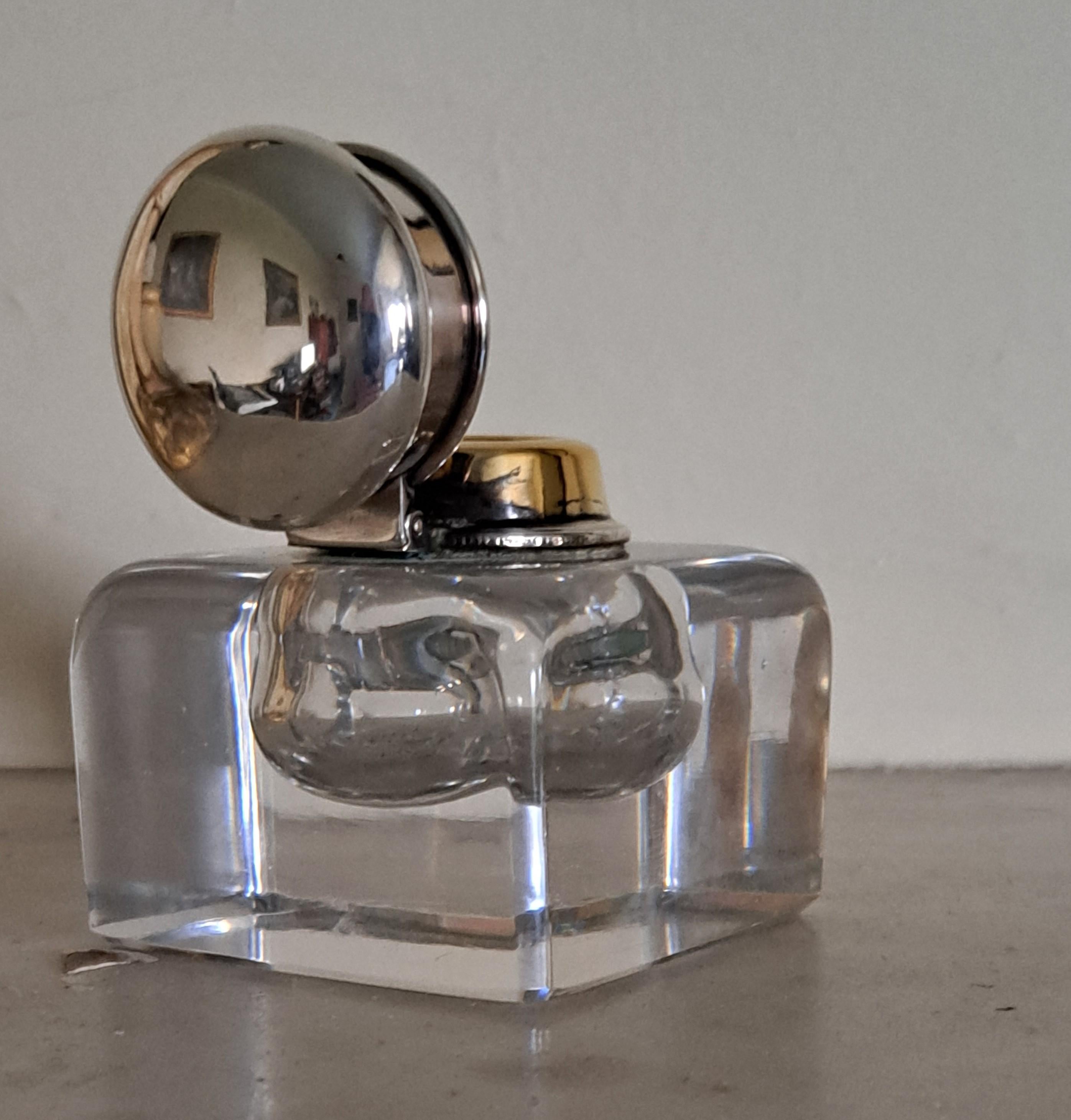Inizio XX secolo Calamaio in vetro e argento Tiffany & Co. 1905 ca. in vendita