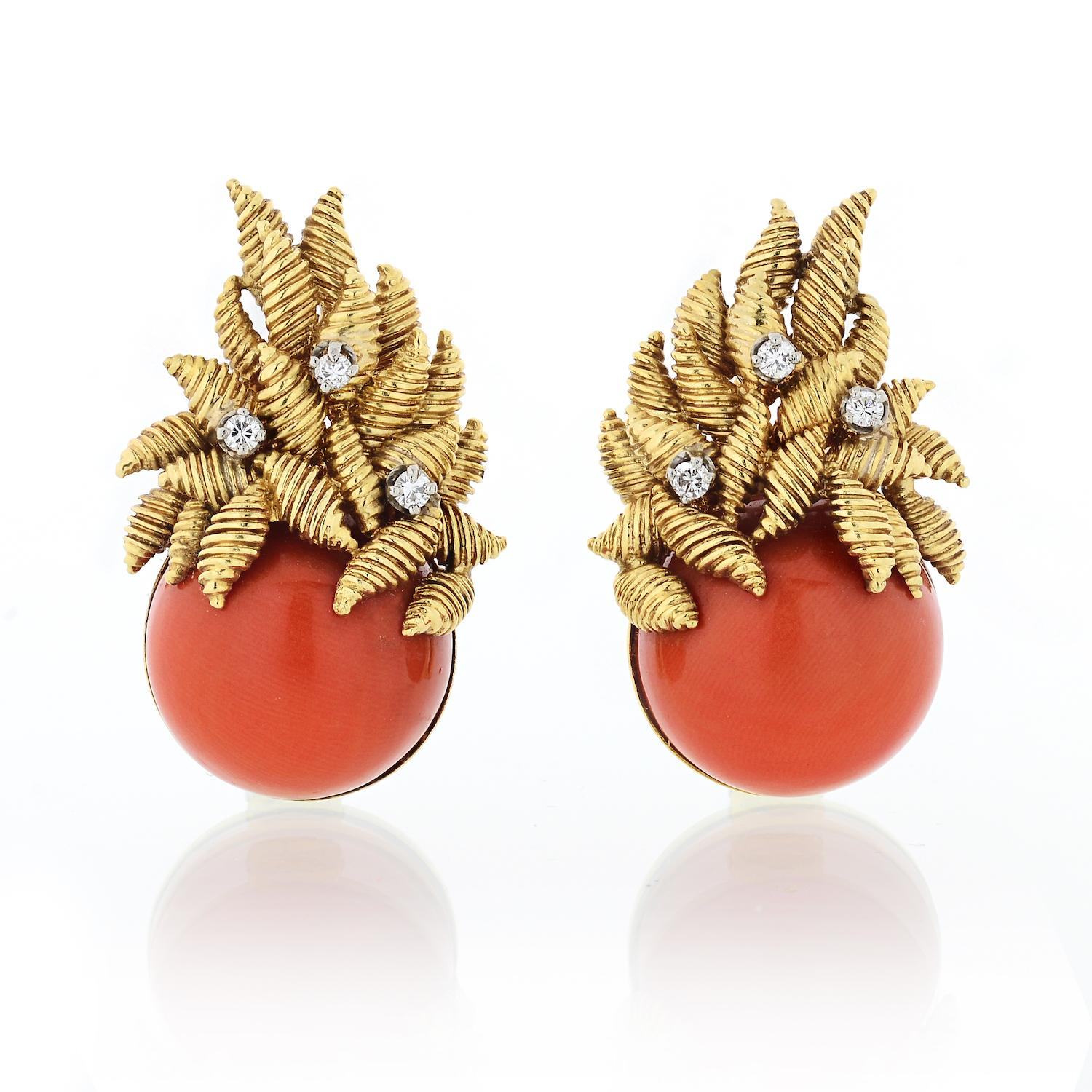 Round Cut Tiffany & Co. Gold 18k Vintage Round Coral Diamond Clip-On Backings Earrings