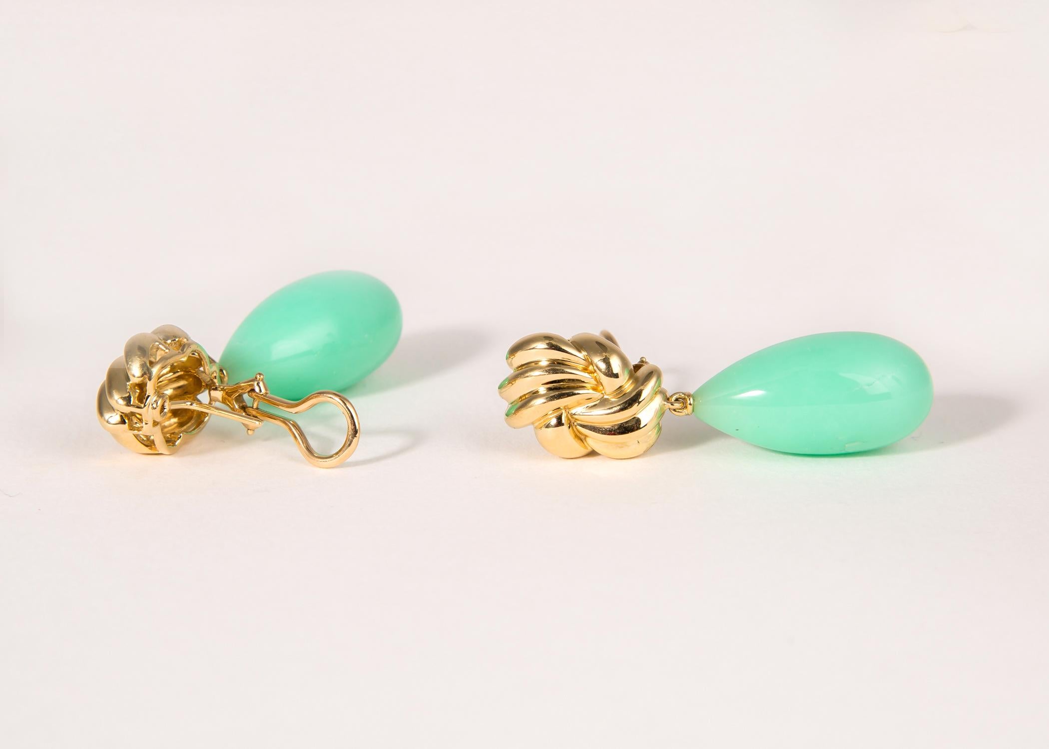 Tiffany & Co. Gold and Chrysophrase Drop Earrings In Excellent Condition In Atlanta, GA