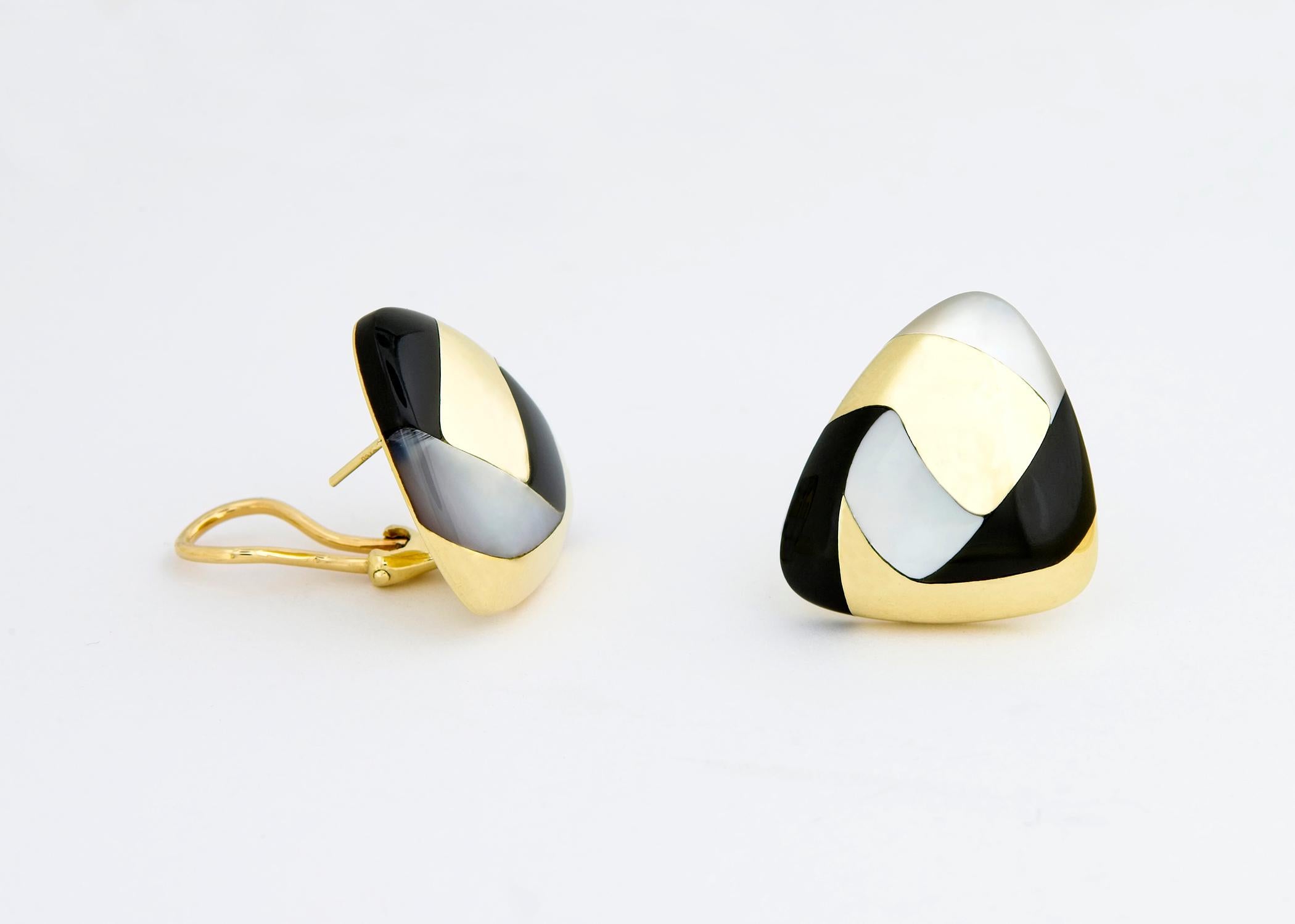 Tiffany & Co. Gold Black Jade and Mother of Pearl Earrings In Excellent Condition In Atlanta, GA