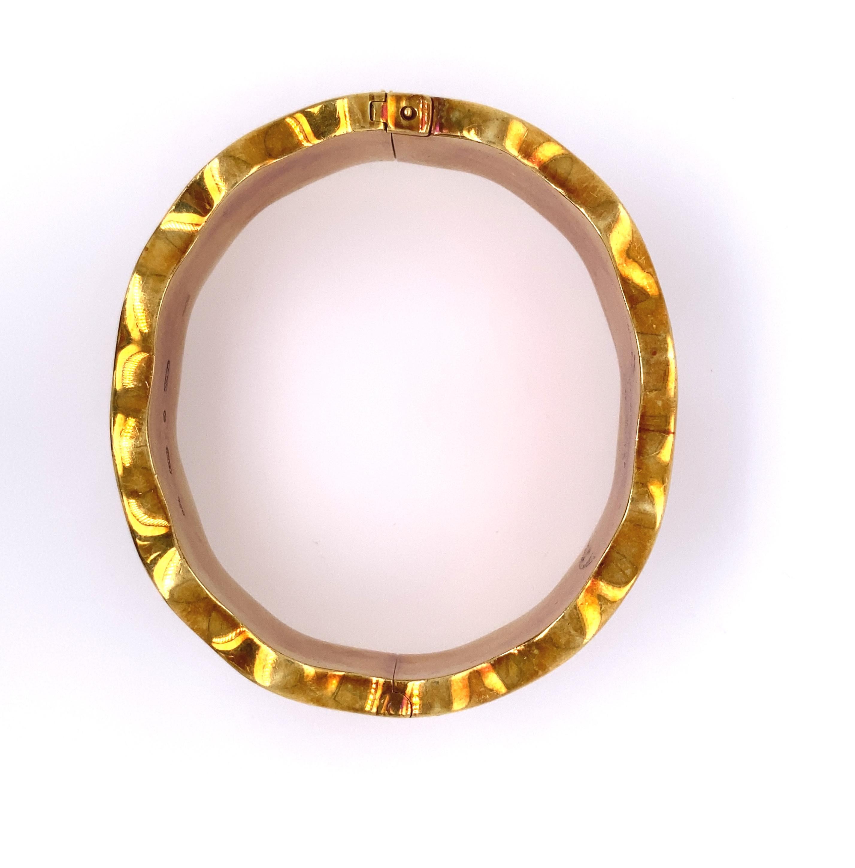 Contemporary Tiffany & Co, Gold, Black Jade, Mother-of-Pearl and Jasper 'Checkboard' Bangle