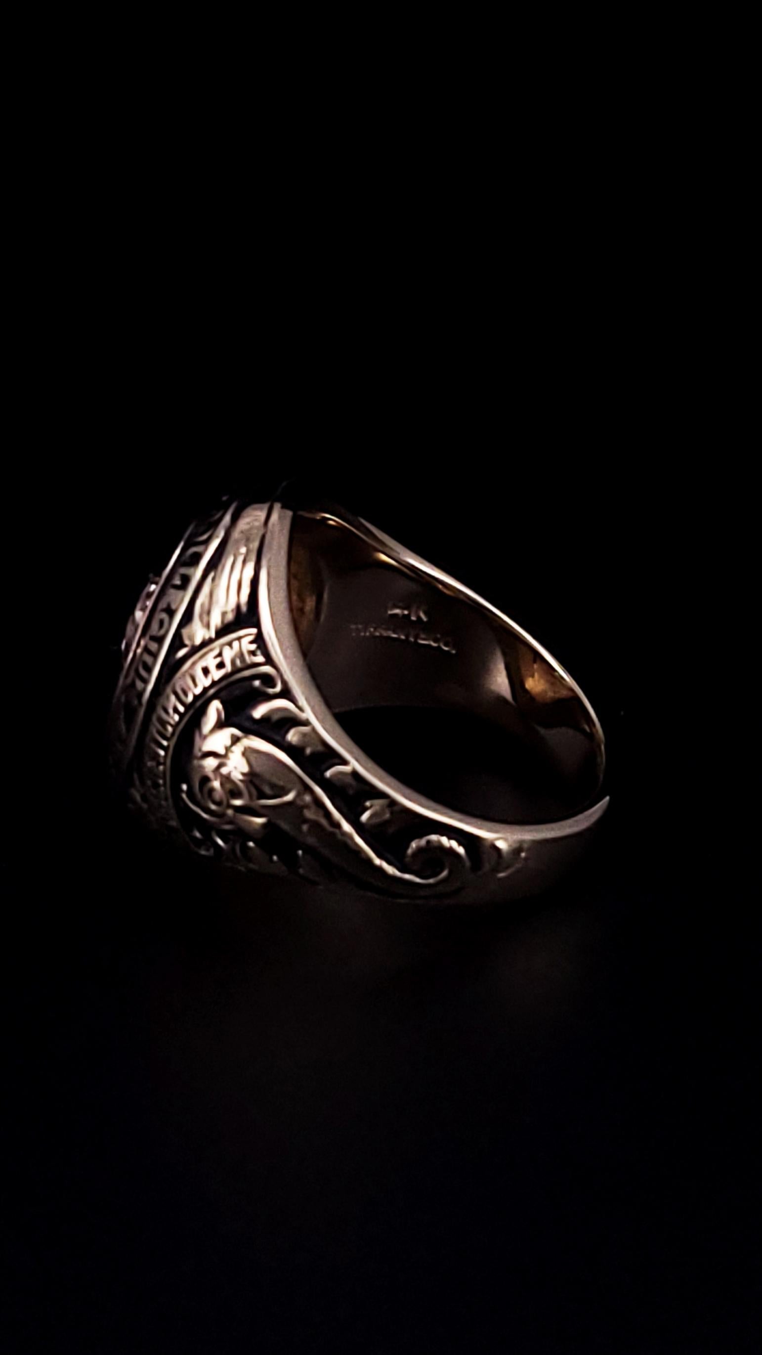 Tiffany & Co. Anello in oro con onice nera e diamanti in vendita 2