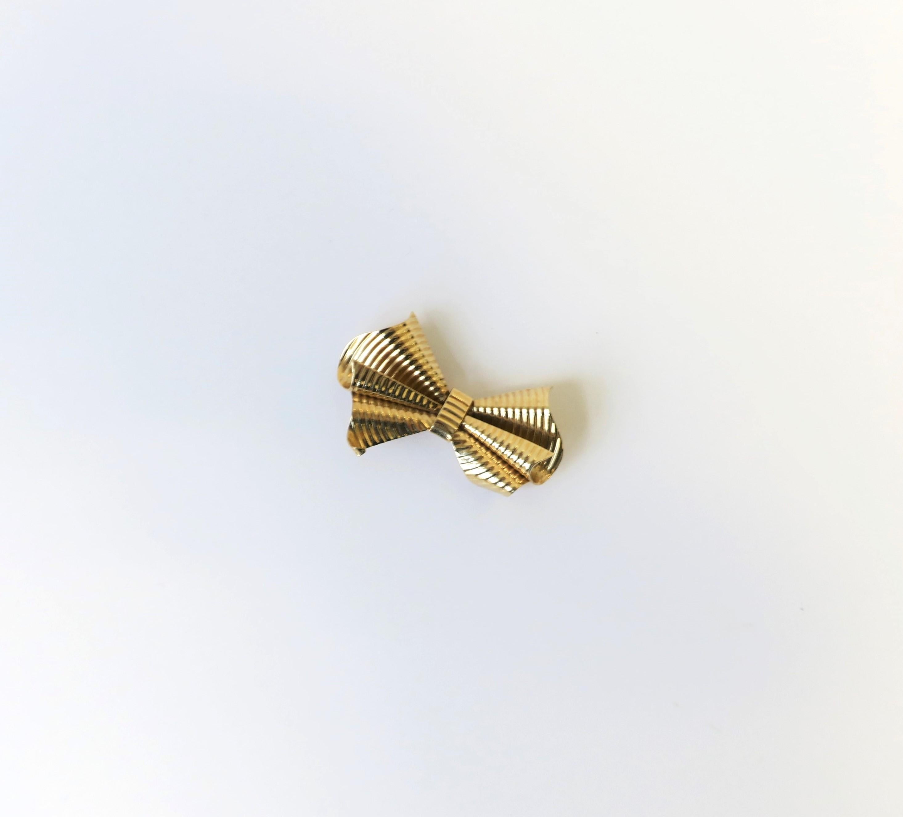 Tiffany & Co. Gold Bow Brooch For Sale 1