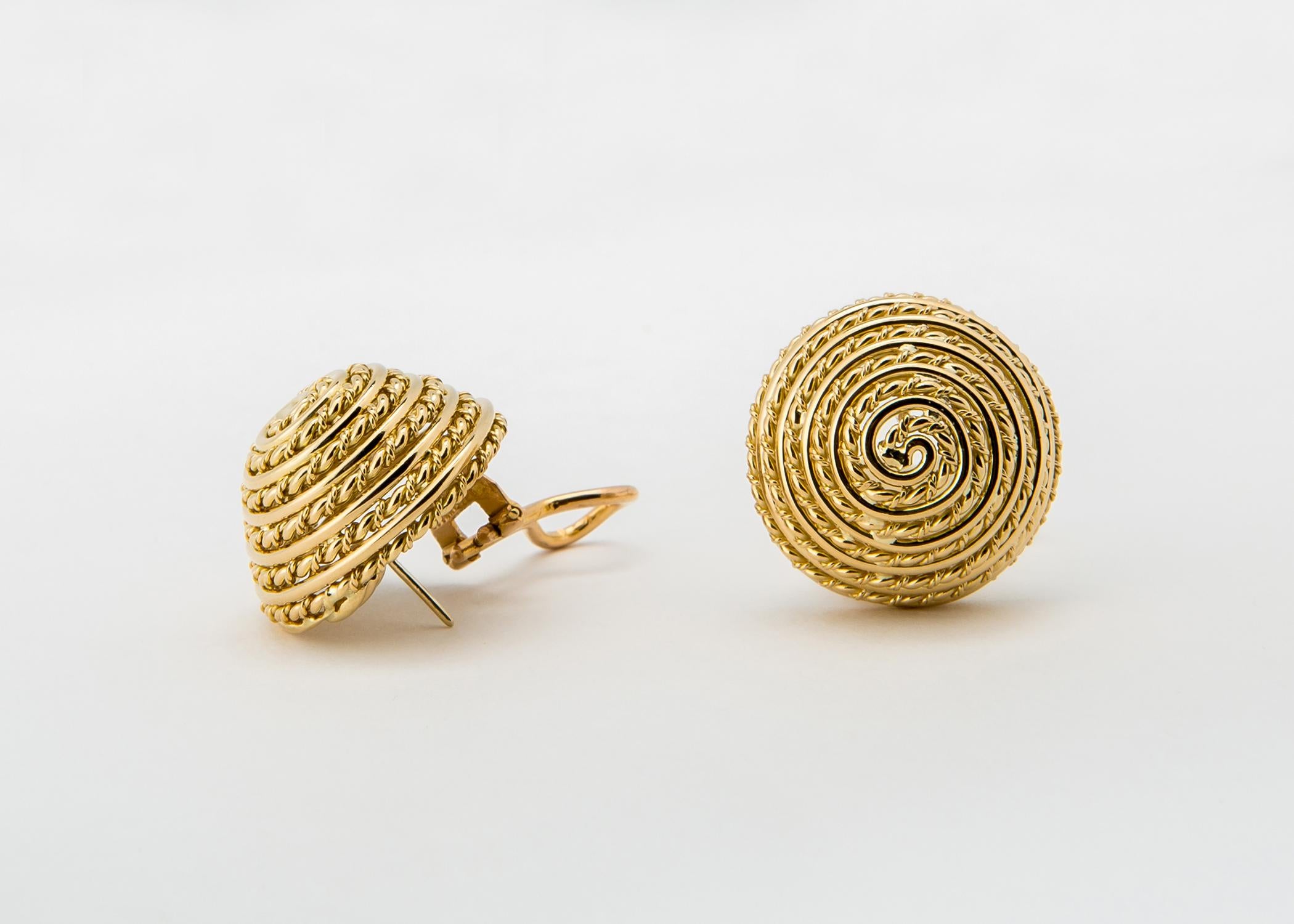 Contemporain Tiffany & Co. Boucles d'oreilles Dome en or en vente