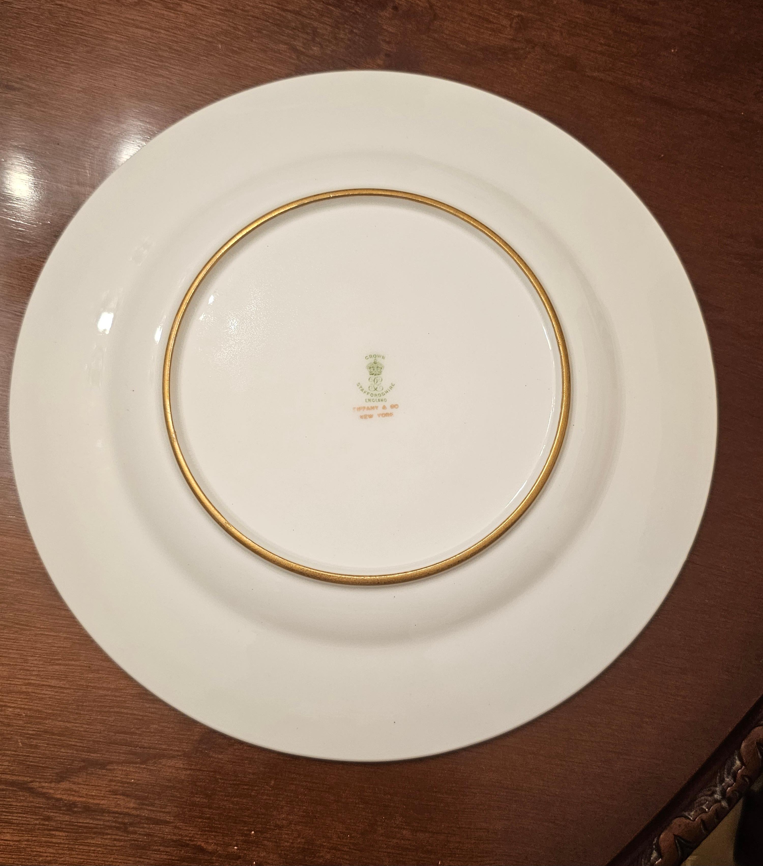 20th Century Set of 12 Tiffany & Co. Gold Encrusted Porcelain Dinner Plates For Sale