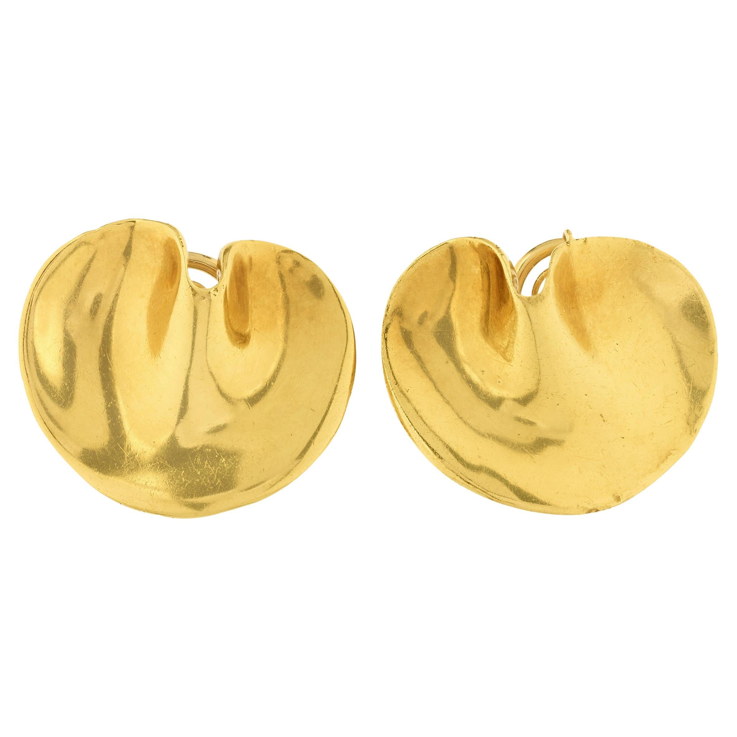 Tiffany & Co. Gold Lily Pad-Ohrringe im Angebot