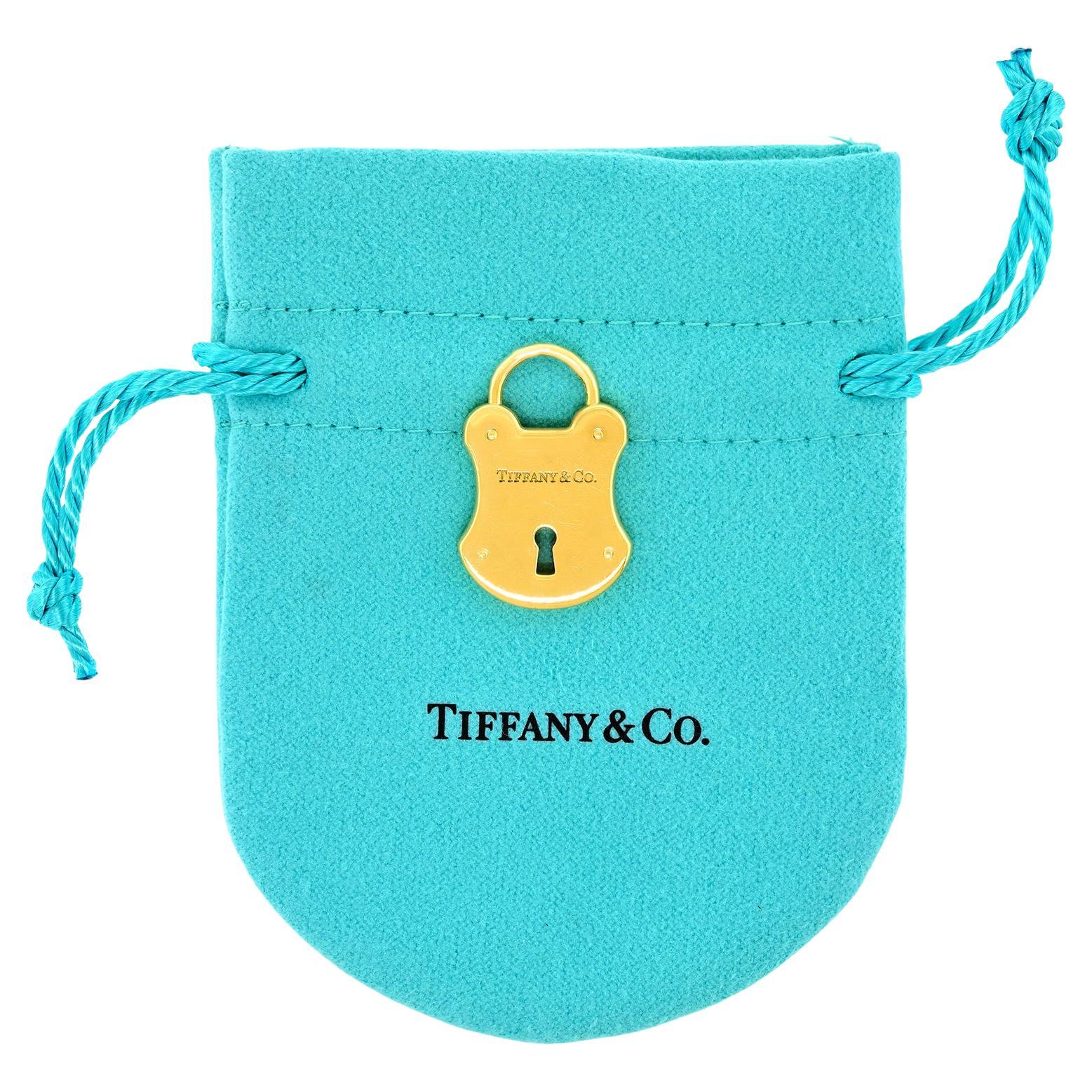 Tiffany & Co. Ciondolo a forma di lucchetto in oro 18k