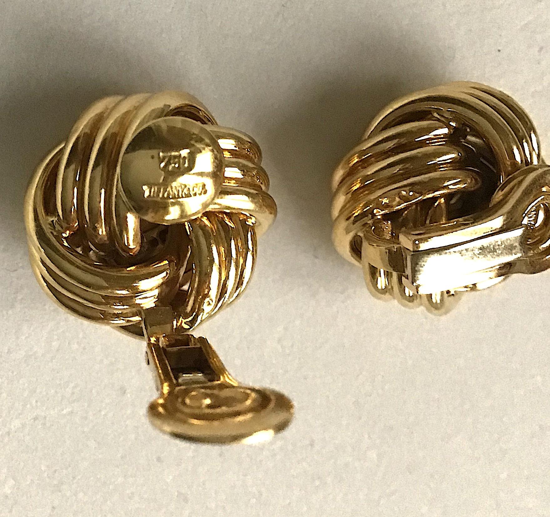 Tiffany & Co. 18 Karat Gold Knoten-Ohrclips Ohrclips im Zustand „Hervorragend“ in Austin, TX