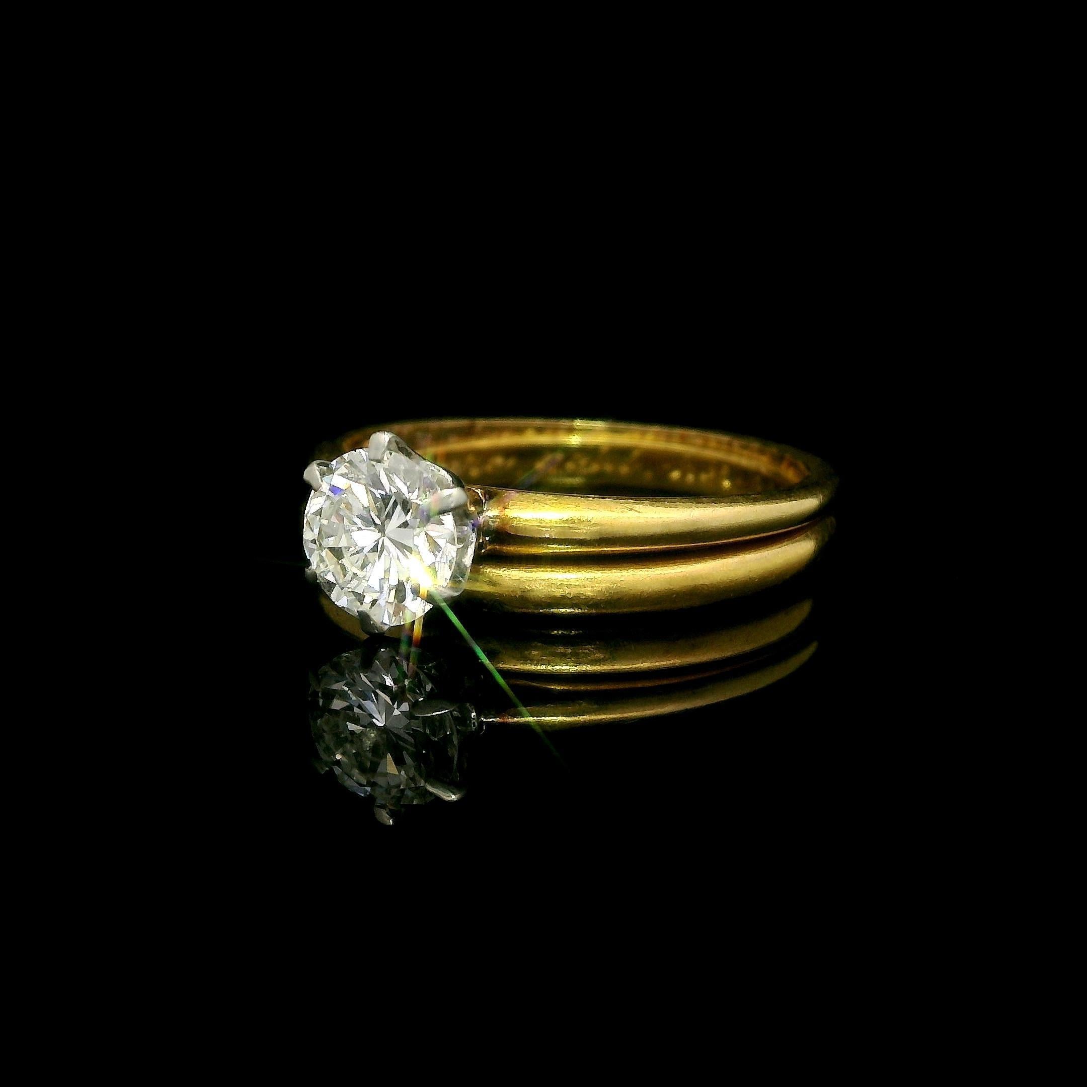 Donna Tiffany & Co. Anello di fidanzamento solitario in oro e platino con diamante da 0,53 ct. in vendita