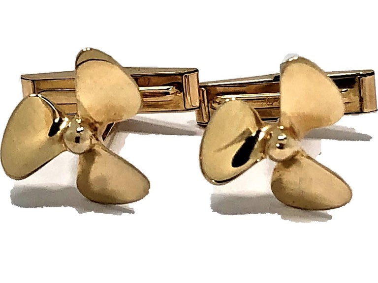 Tiffany and Co. Gold Propeller Cuff Links For Sale at 1stDibs