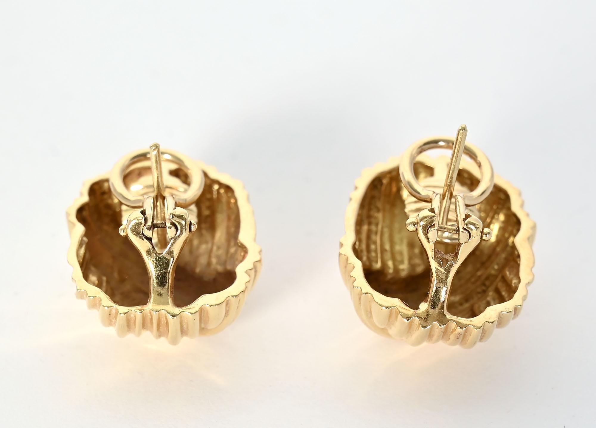 Tiffany & Co. Gold Ribbed Oval Earrings In Good Condition For Sale In Darnestown, MD