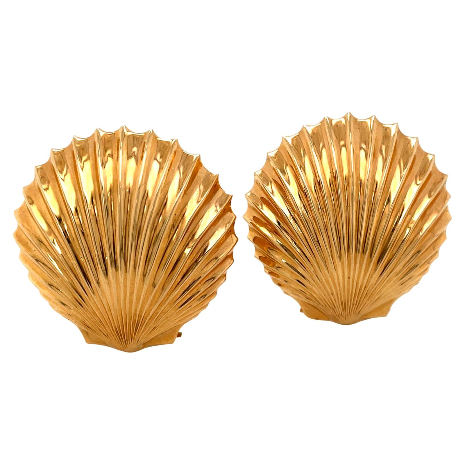Tiffany & Co. Gold Shell Double Clip Pins, c1950 For Sale