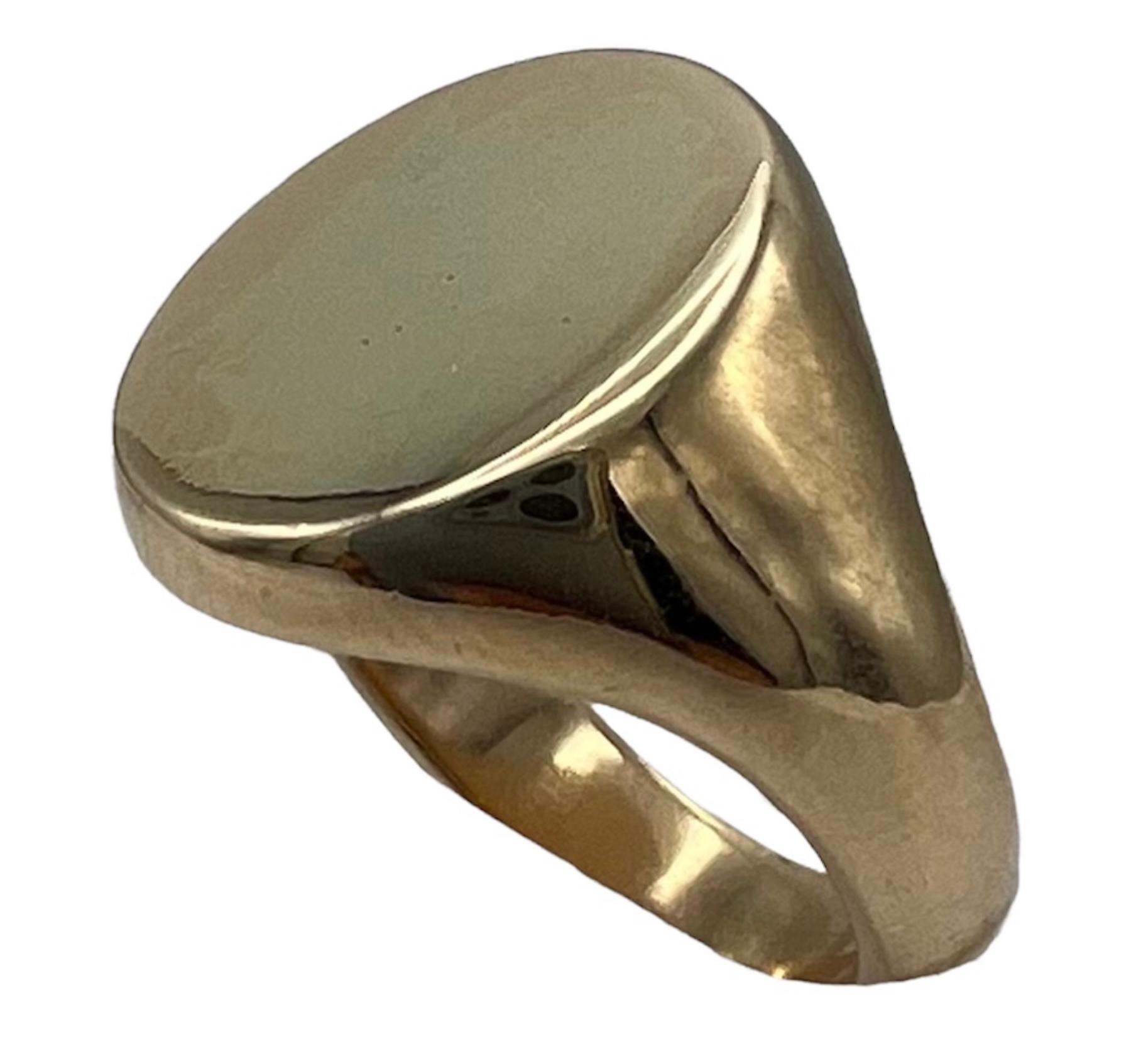 DESIGNER: Tiffany & Co.
CIRCA: 1950’s
MATERIALS: 14K Yellow Gold
WEIGHT: 15.8 grams
MEASUREMENTS: 3/8” x 1/2”
RING SIZE: 9
HALLMARKS: Tiffany & Co. 14K

ITEM DETAILS:
​Less is more for this Tiffany & Co. Gold Signet Ring, made of 14kyellow