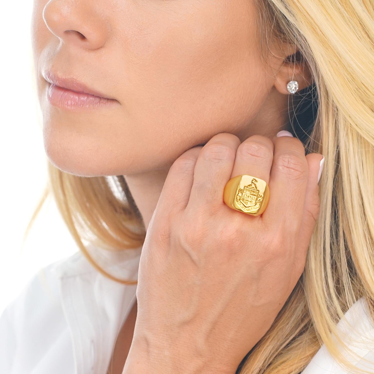 Tiffany gold hotsell signet ring