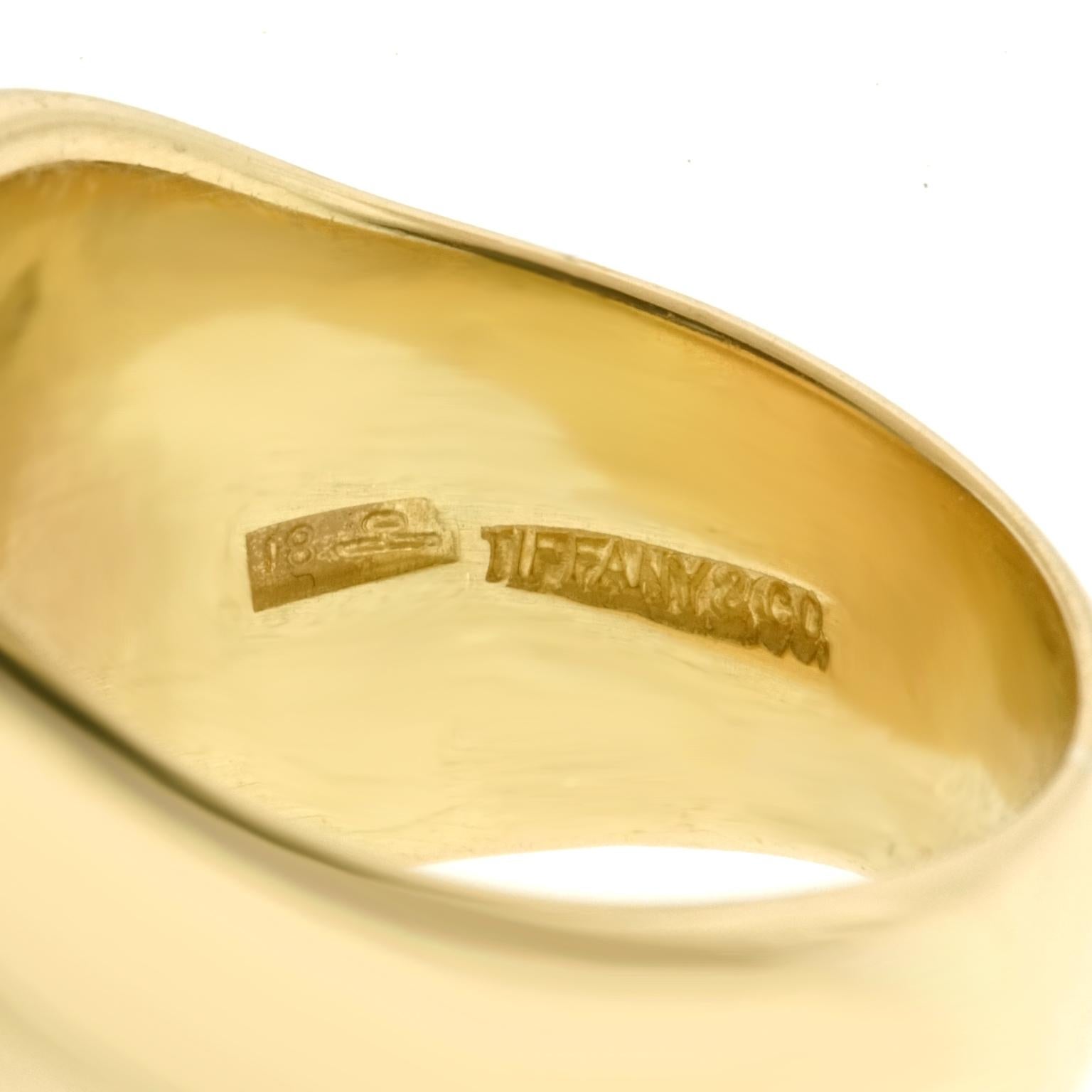 Tiffany & Co. Gold Signet Ring In Excellent Condition In Litchfield, CT