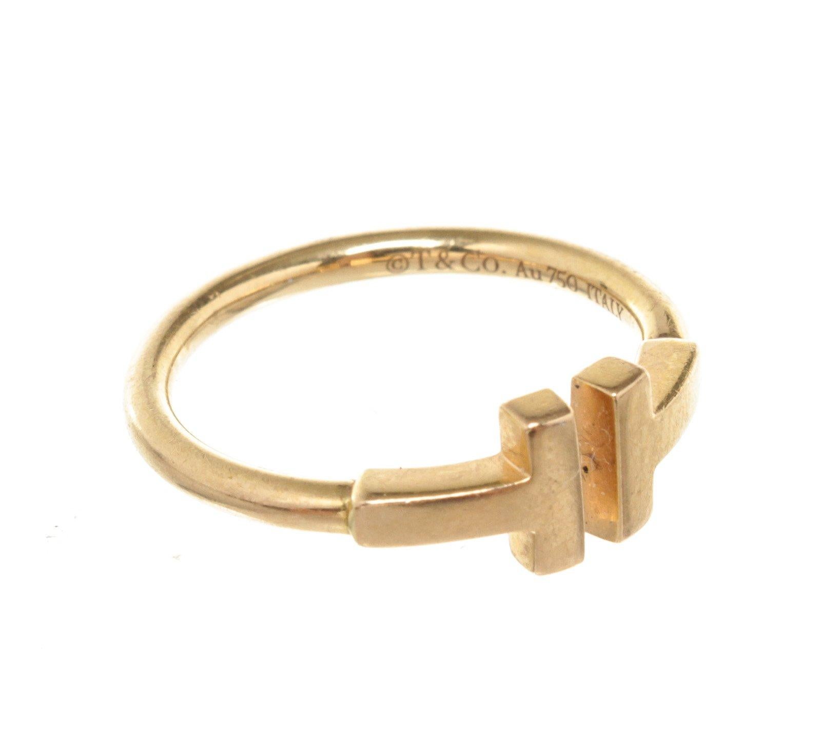 Tiffany & Co Gold T Wire Diamond Ring with gold-tone hardware. 

47107MSC