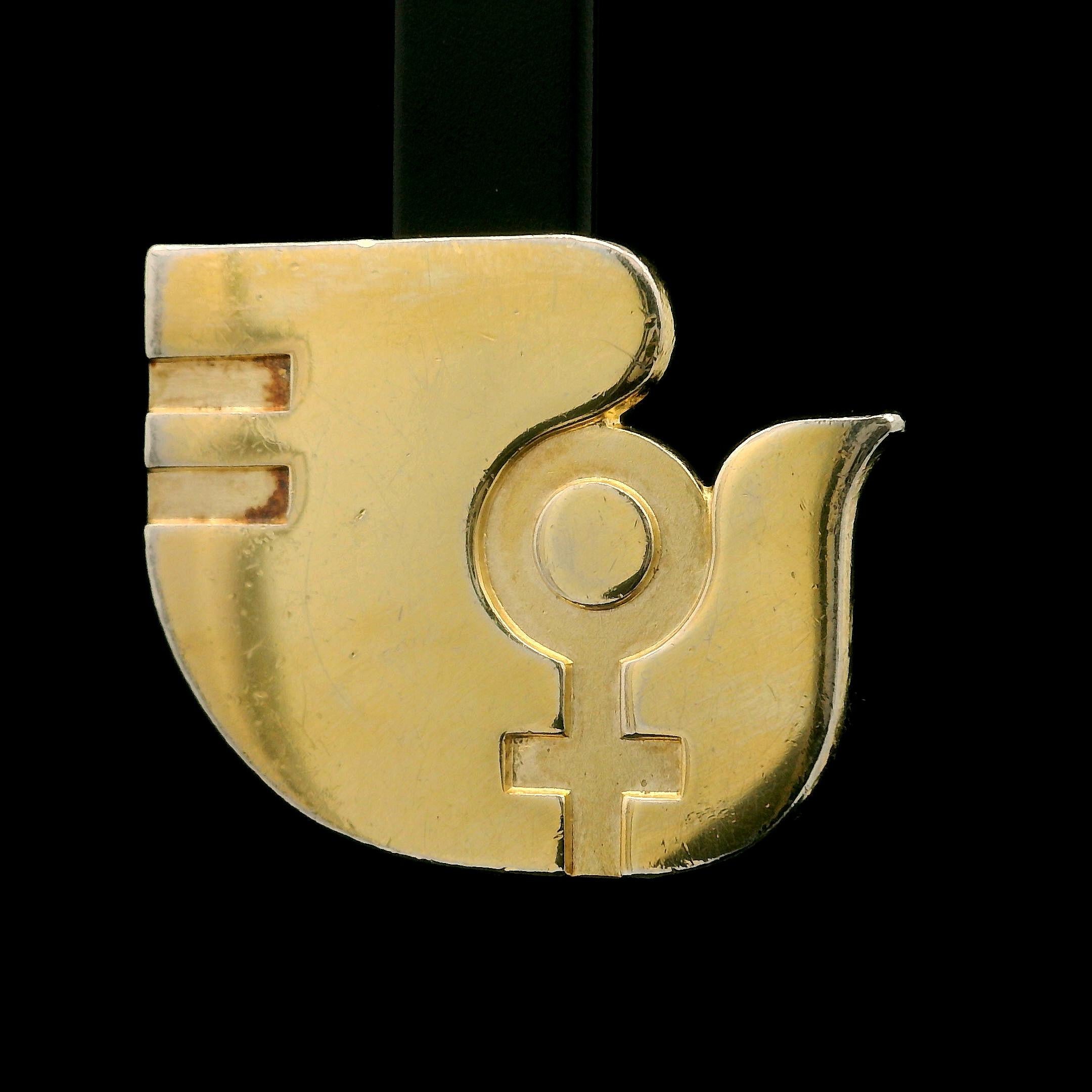 Material: Sterling Silver .925 w/ Gold Wash
Weight: 9.21 Grams
Overall Height: 24.06mm (0.94