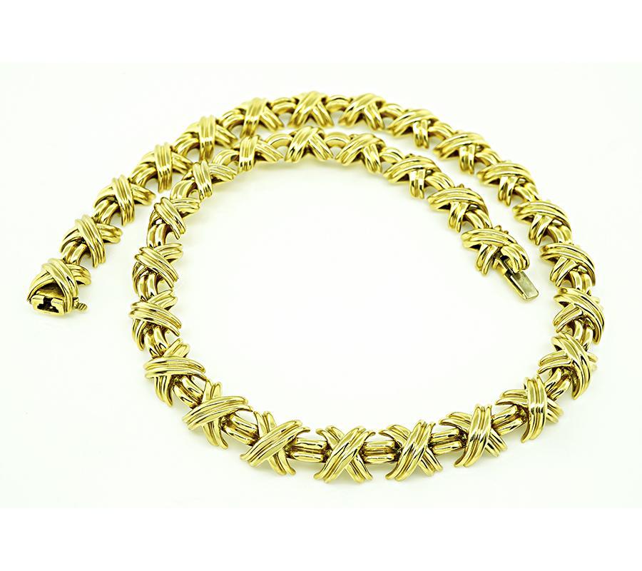 This is a charming 18k yellow gold 