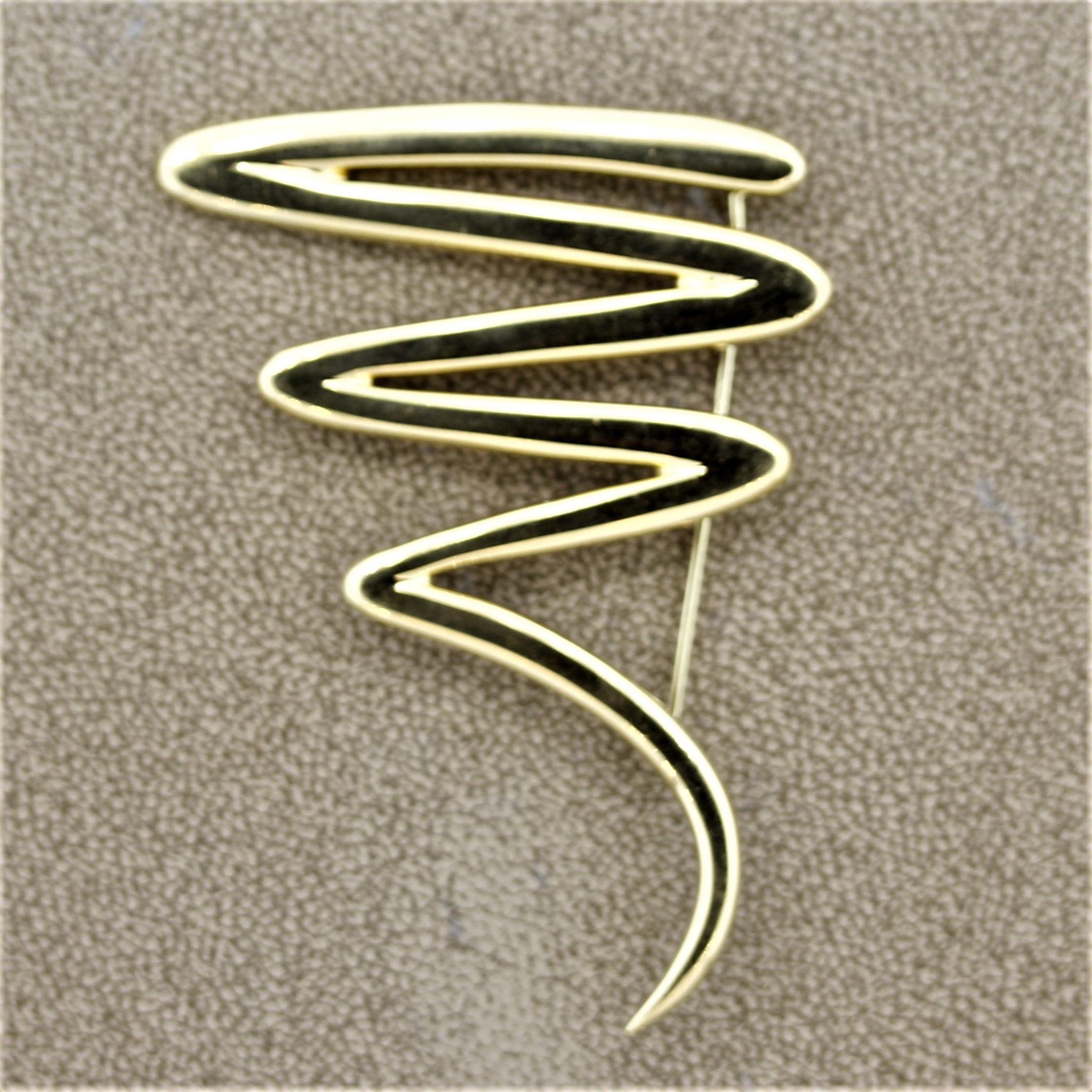 Broche originale de Paloma Picasso pour Tiffany & Co. Datant de 1983, cette pièce illustre le travail de conception unique de Paloma, qui lui a valu une renommée internationale et des travaux de conception pour Tiffany. Réalisé en or jaune 18