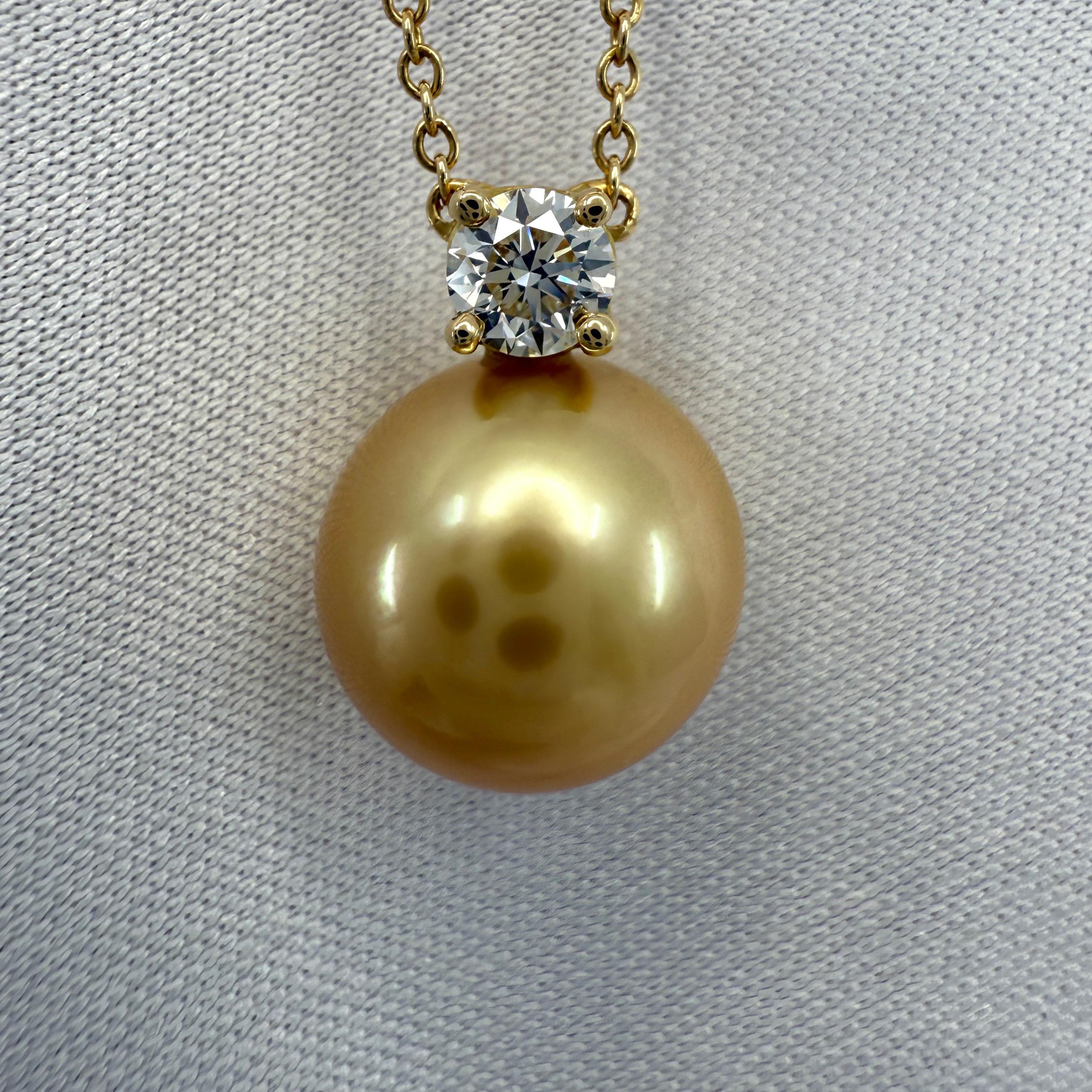 Taille ronde Tiffany & Co. Collier pendentif en or jaune 18 carats avec perles de Southsea et diamants en vente