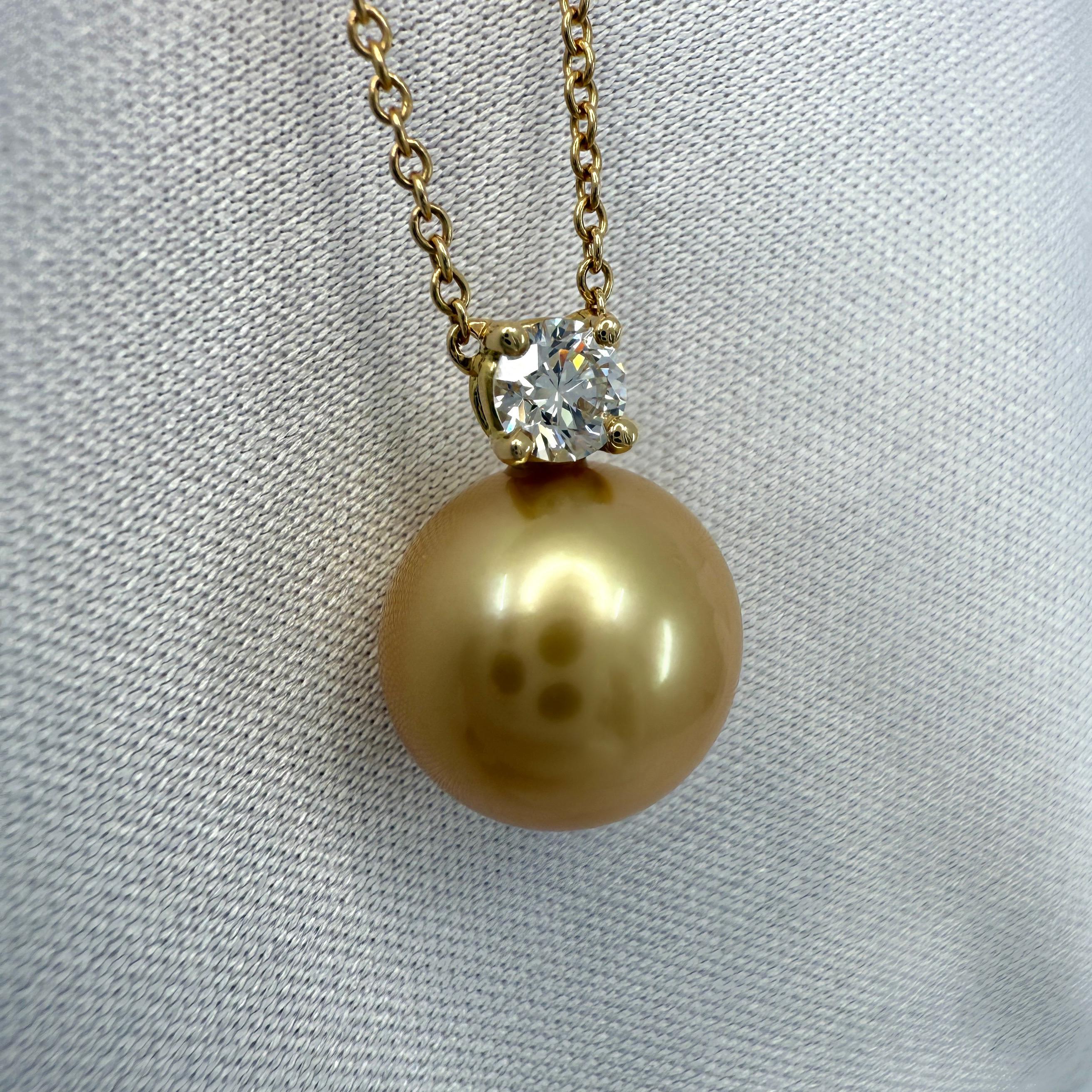 Tiffany & Co. Collier pendentif en or jaune 18 carats avec perles de Southsea et diamants en vente 1