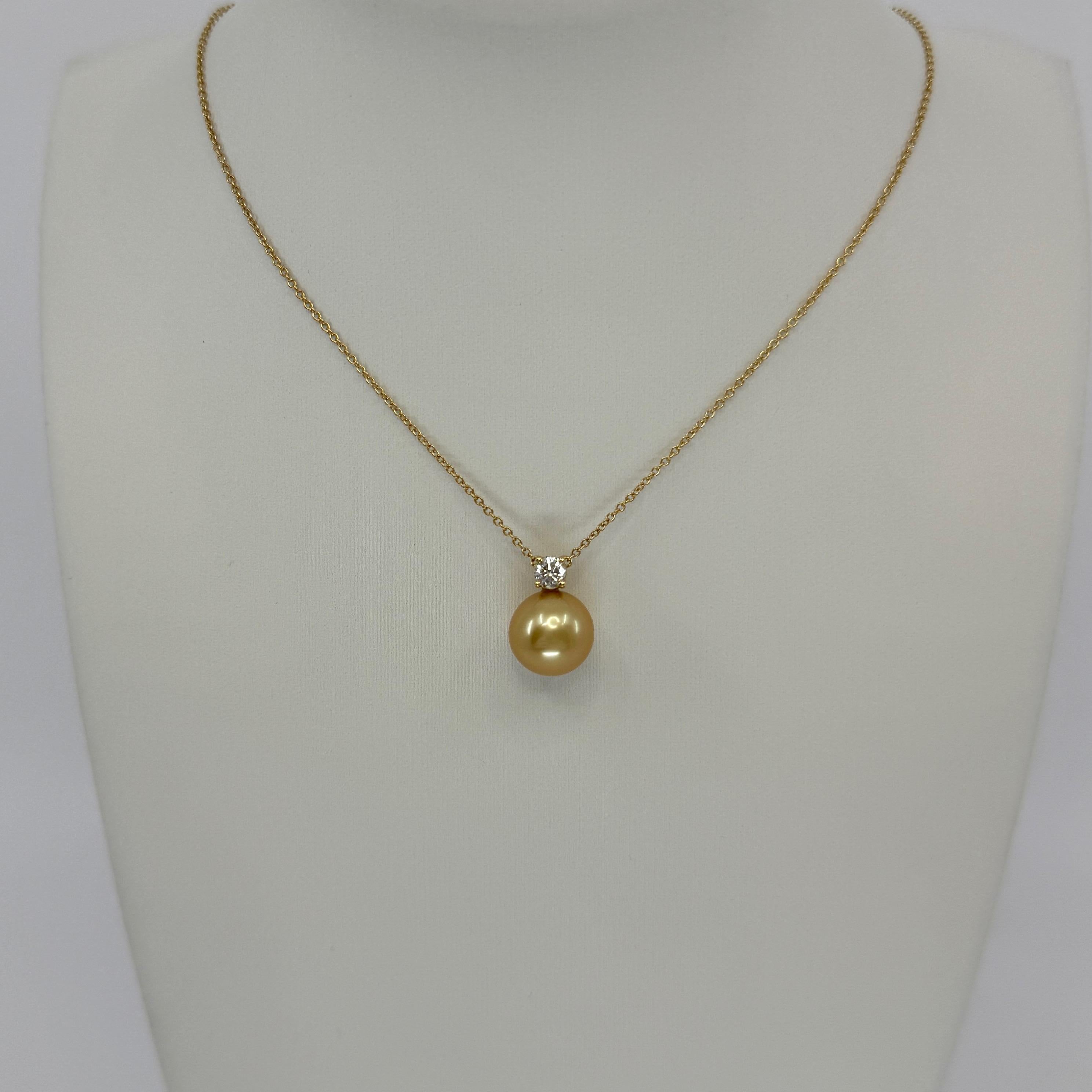 Tiffany & Co. Collier pendentif en or jaune 18 carats avec perles de Southsea et diamants en vente 2