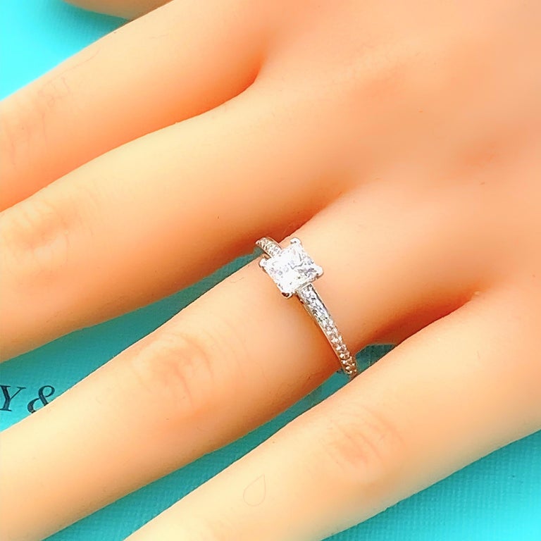 Tiffany and Co. Bague de fiançailles Grace Princess avec certificat en  diamants de 0,89 carat poids total En vente sur 1stDibs