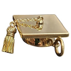 Tiffany & Co. Ciondolo Charm CAP Laurea Cappello Tassel Dangles Oro giallo 18k