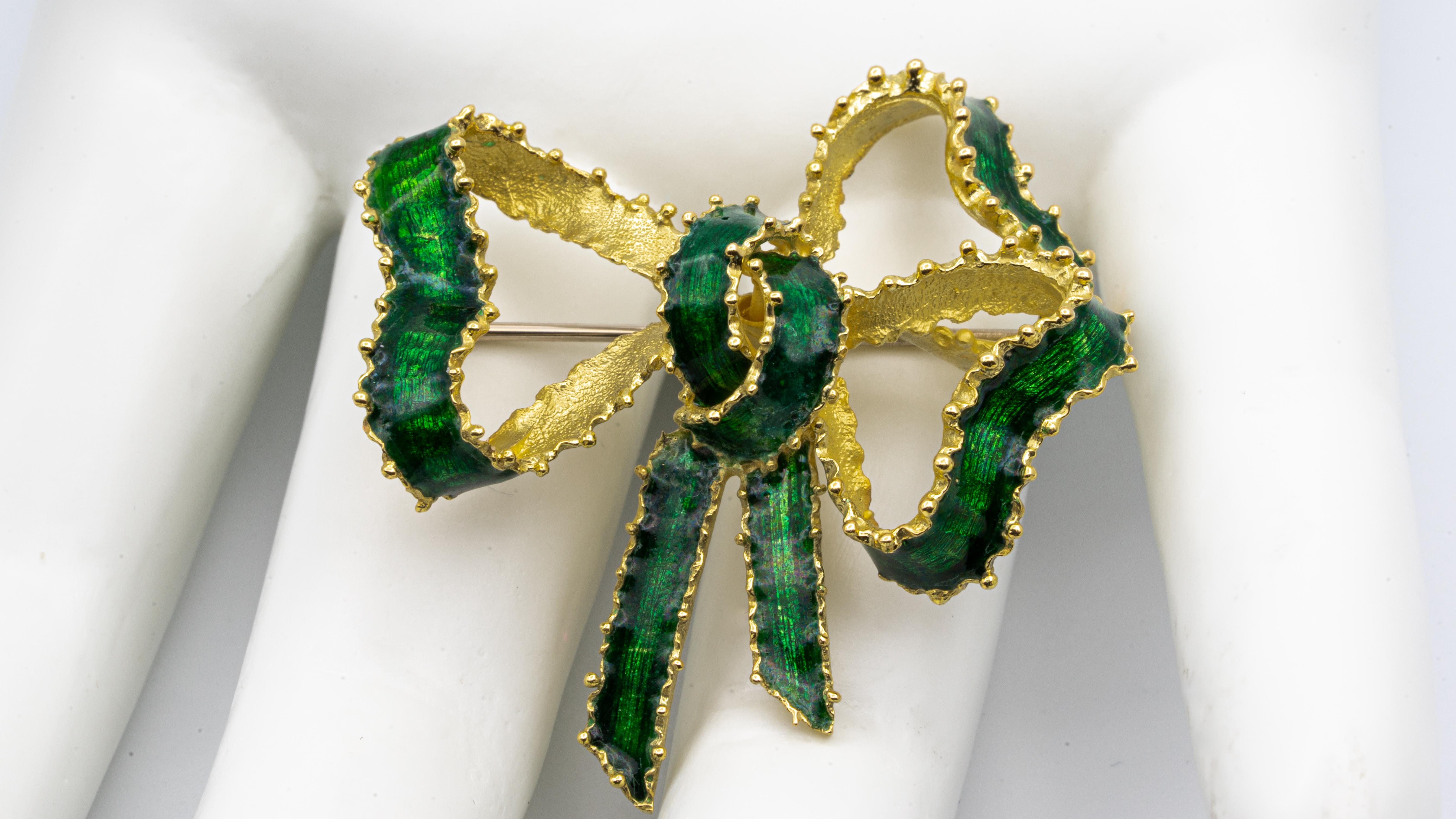Tiffany & Co. Green Enamel 18 Karat Gold Bow Pin 1
