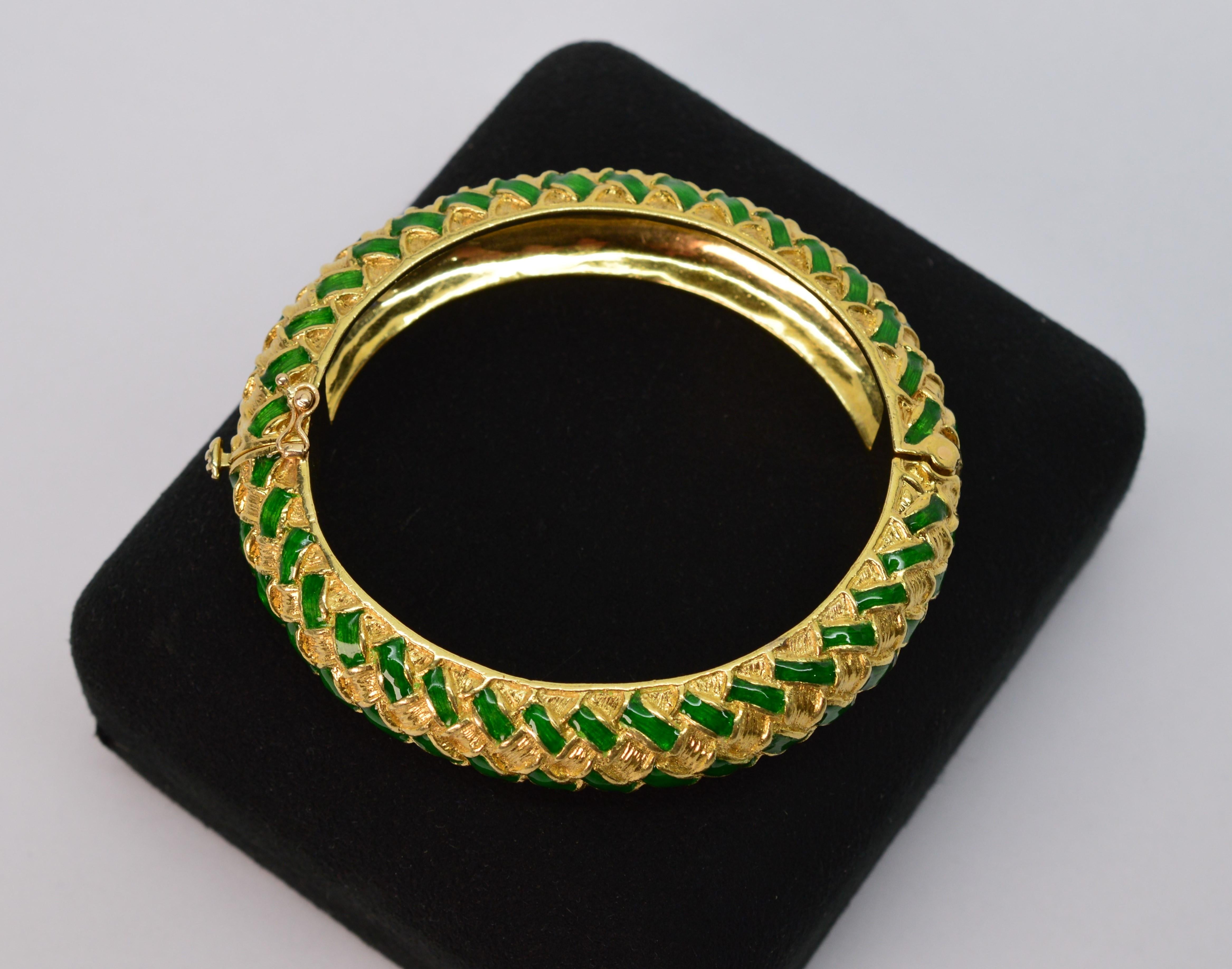 Tiffany & Co. Green Enamel Yellow Gold Basket Weave Bangle Bracelet 3