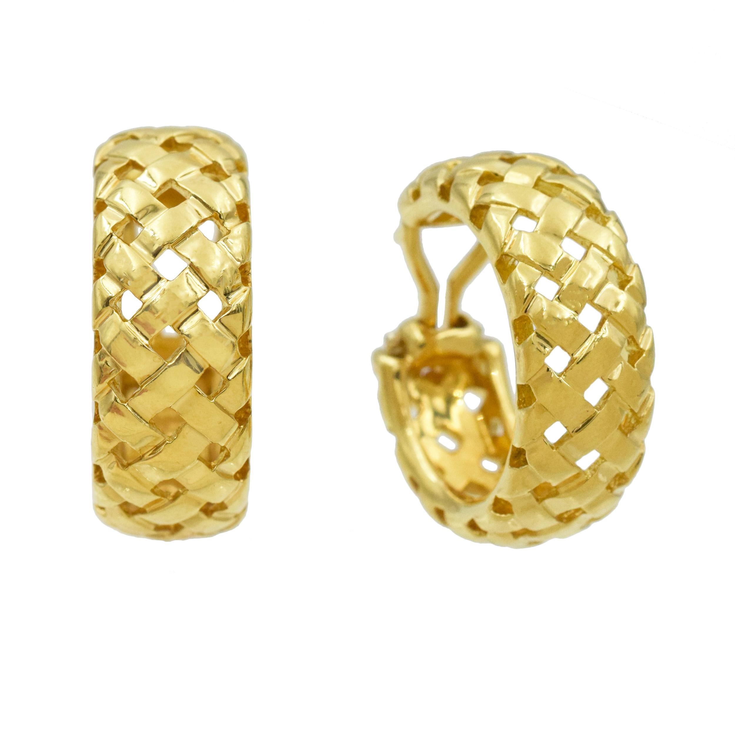 Tiffany & Co. Group of Gold 'Vannerie' Bracelet, Ring, and Earrings Set For Sale 9