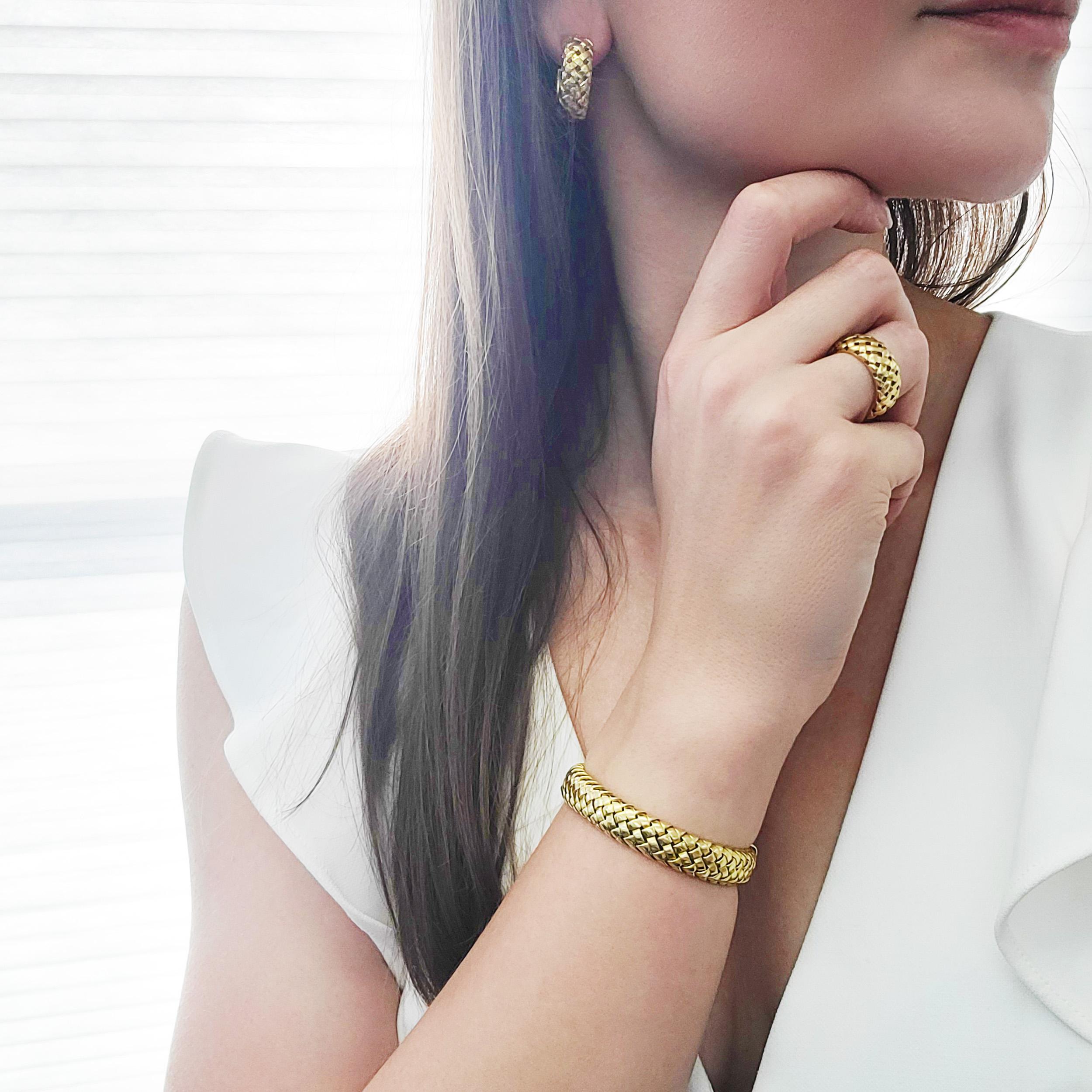 Tiffany & Co. Ensemble de bracelets, bagues et boucles d'oreilles en or 'Vannerie en vente 14