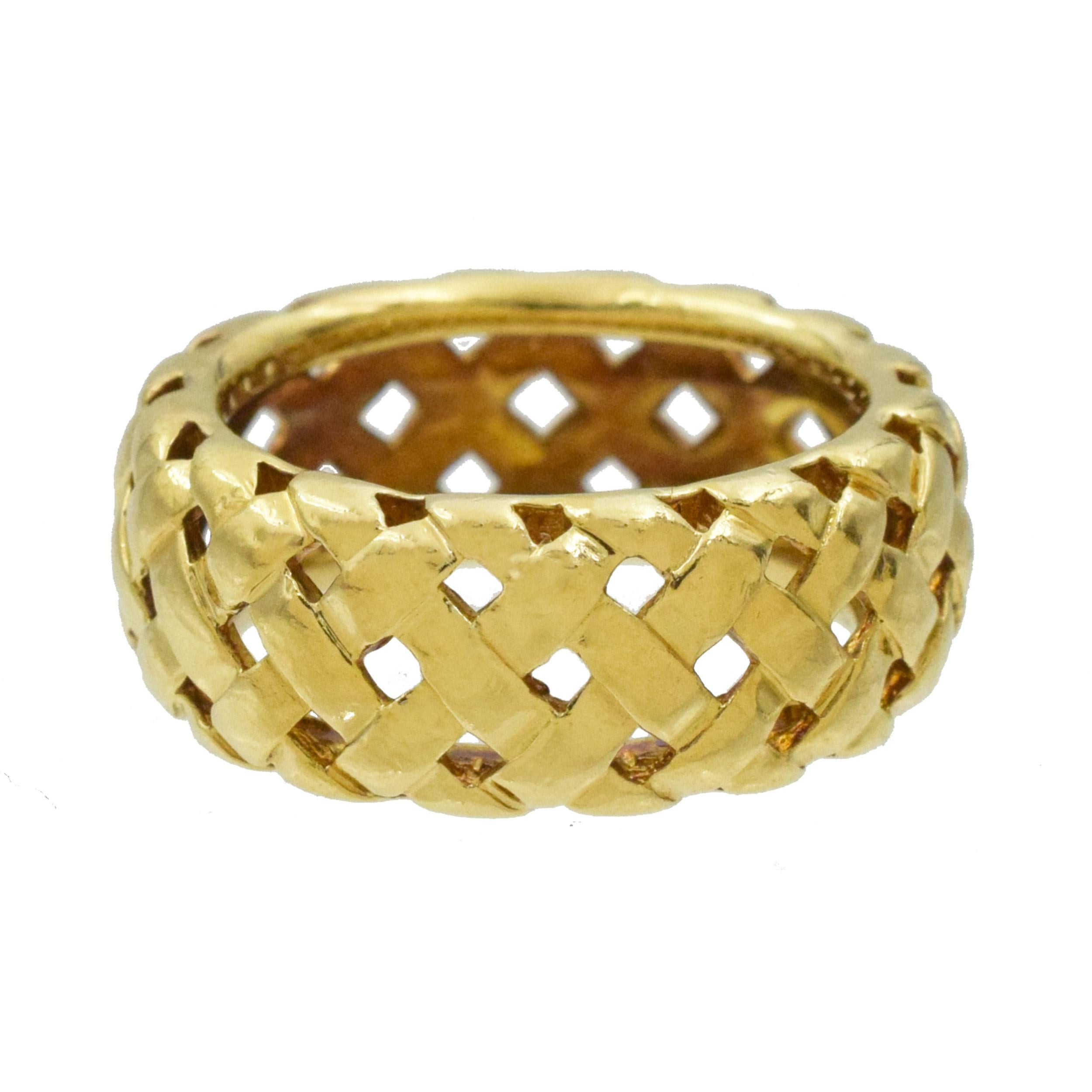 Tiffany & Co. Ensemble de bracelets, bagues et boucles d'oreilles en or 'Vannerie en vente 4