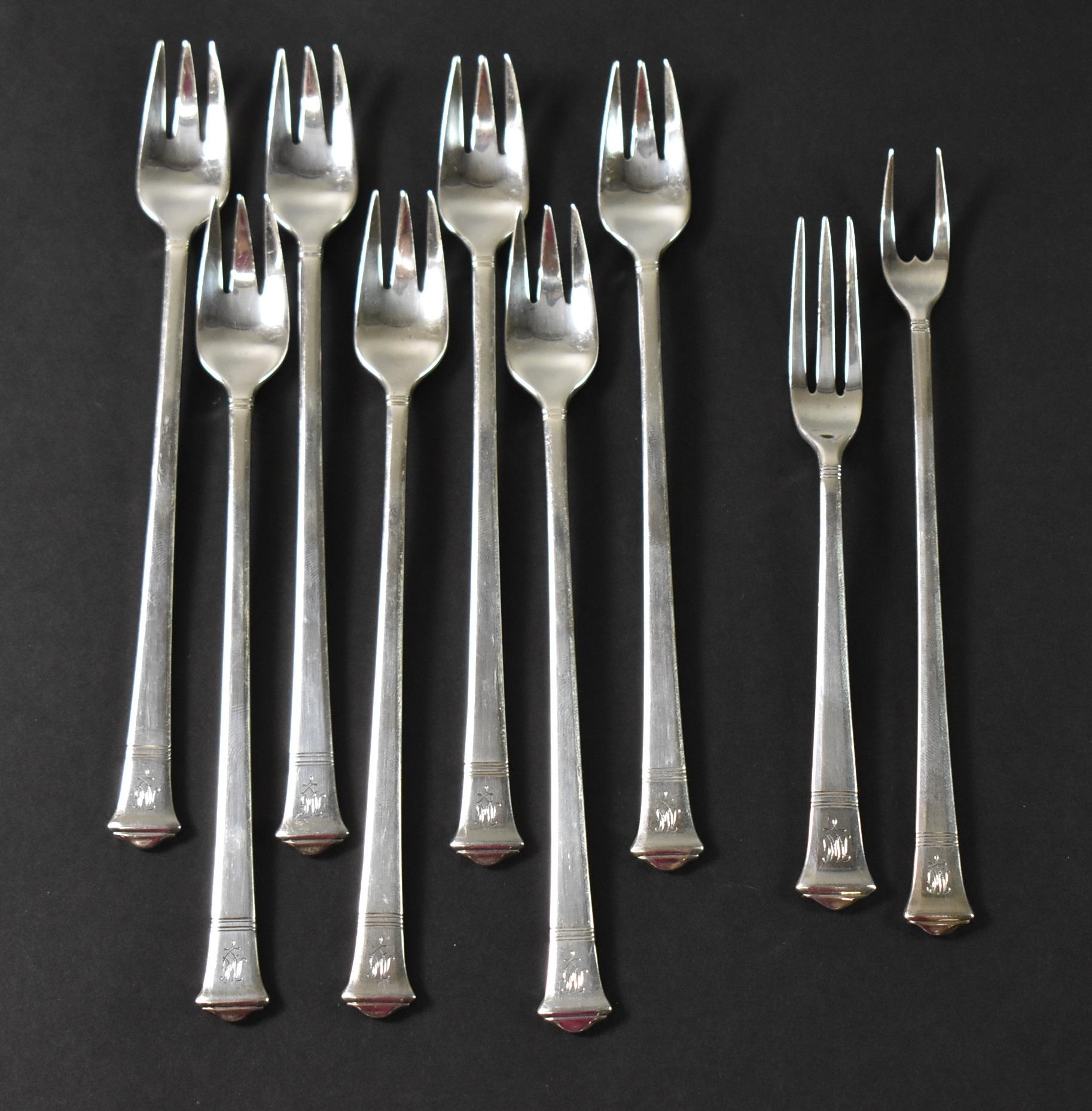 Tiffany & Co Hampton Sterling Silver, 130 pieces For Sale 3