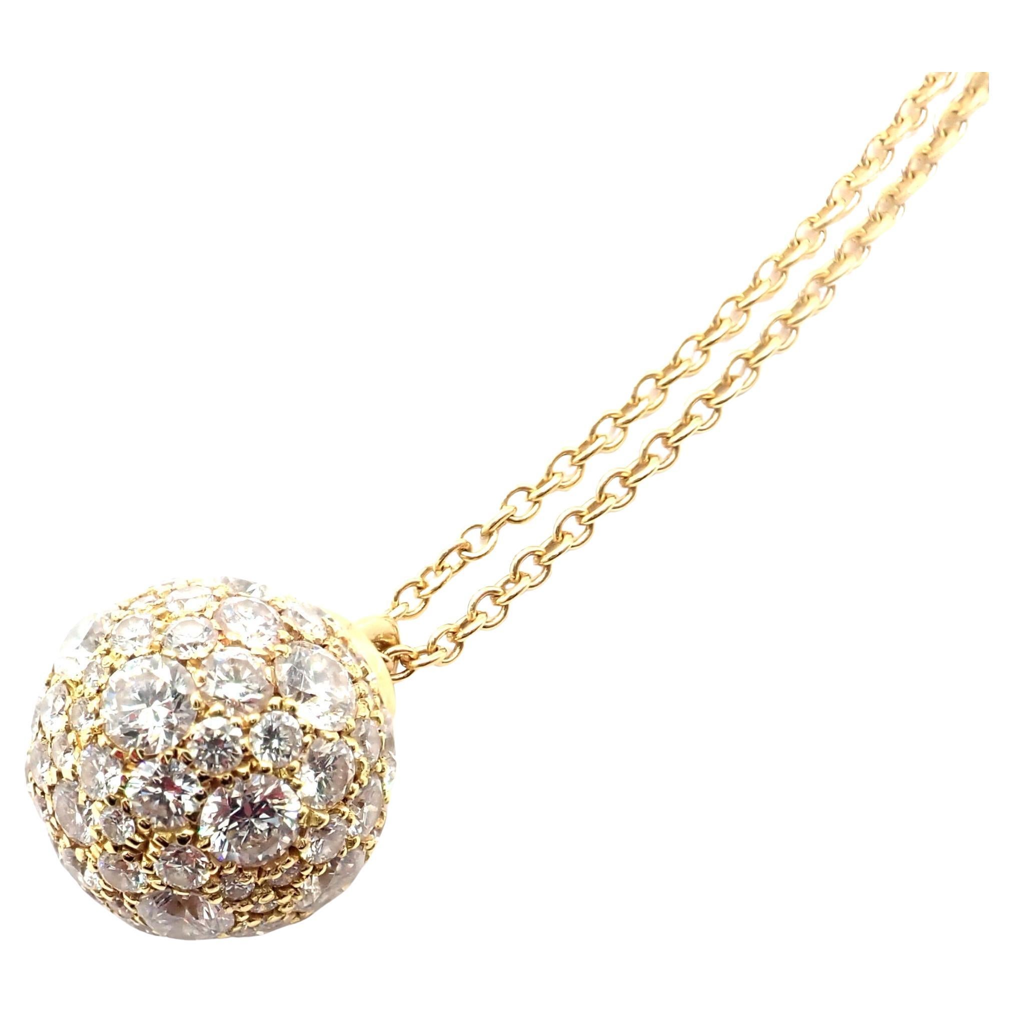 This Tiffany & Co. pendant necklace showcases a dazzling diamond-encrusted ball on a delicate 18k yellow gold chain. 
From the iconic Hardware collection, the design balances bold form with refined sparkle. 
A luxurious statement of modern elegance,