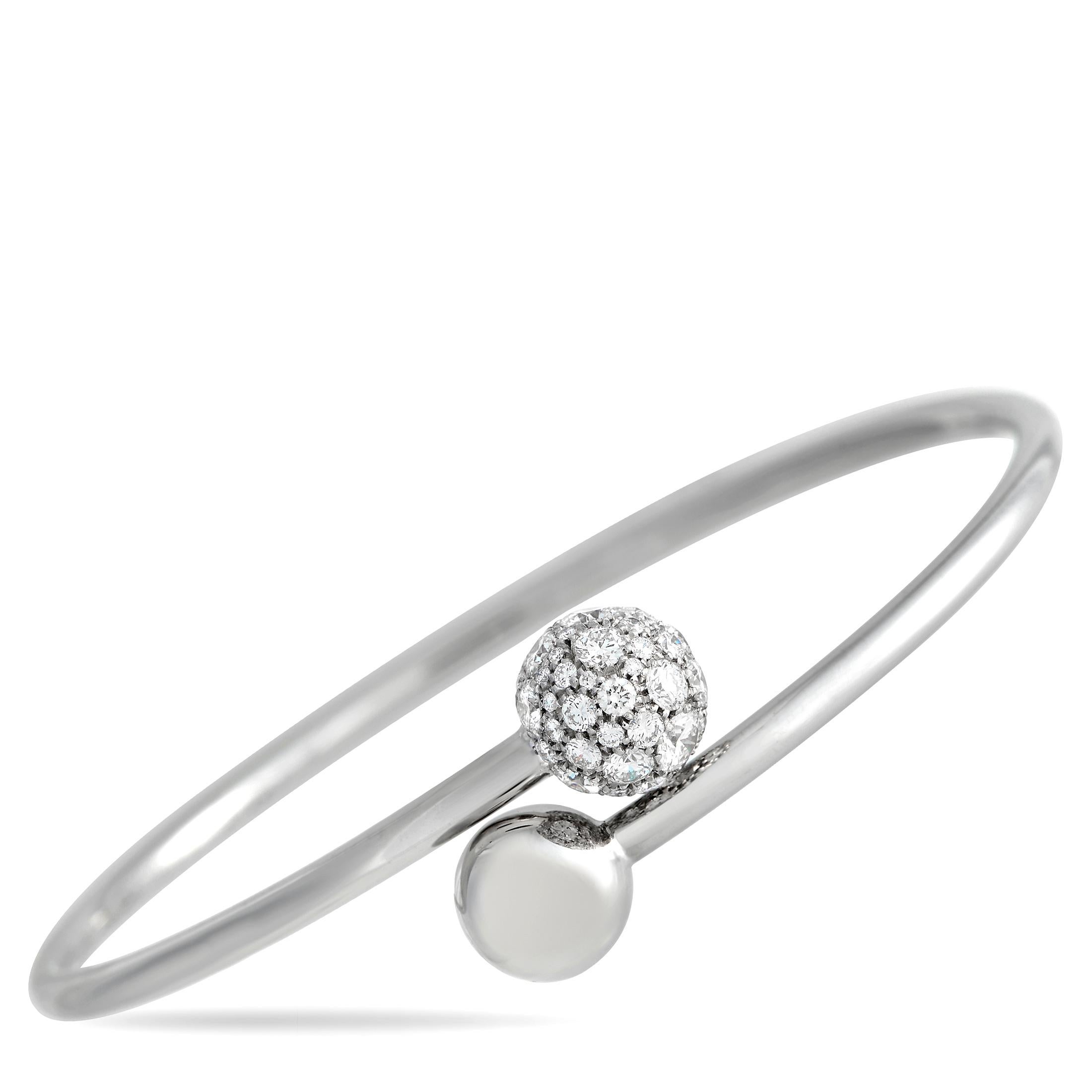 Taille ronde Tiffany & Co. Bracelet jonc de dérivation HardWear en or blanc 18 carats avec diamants en vente