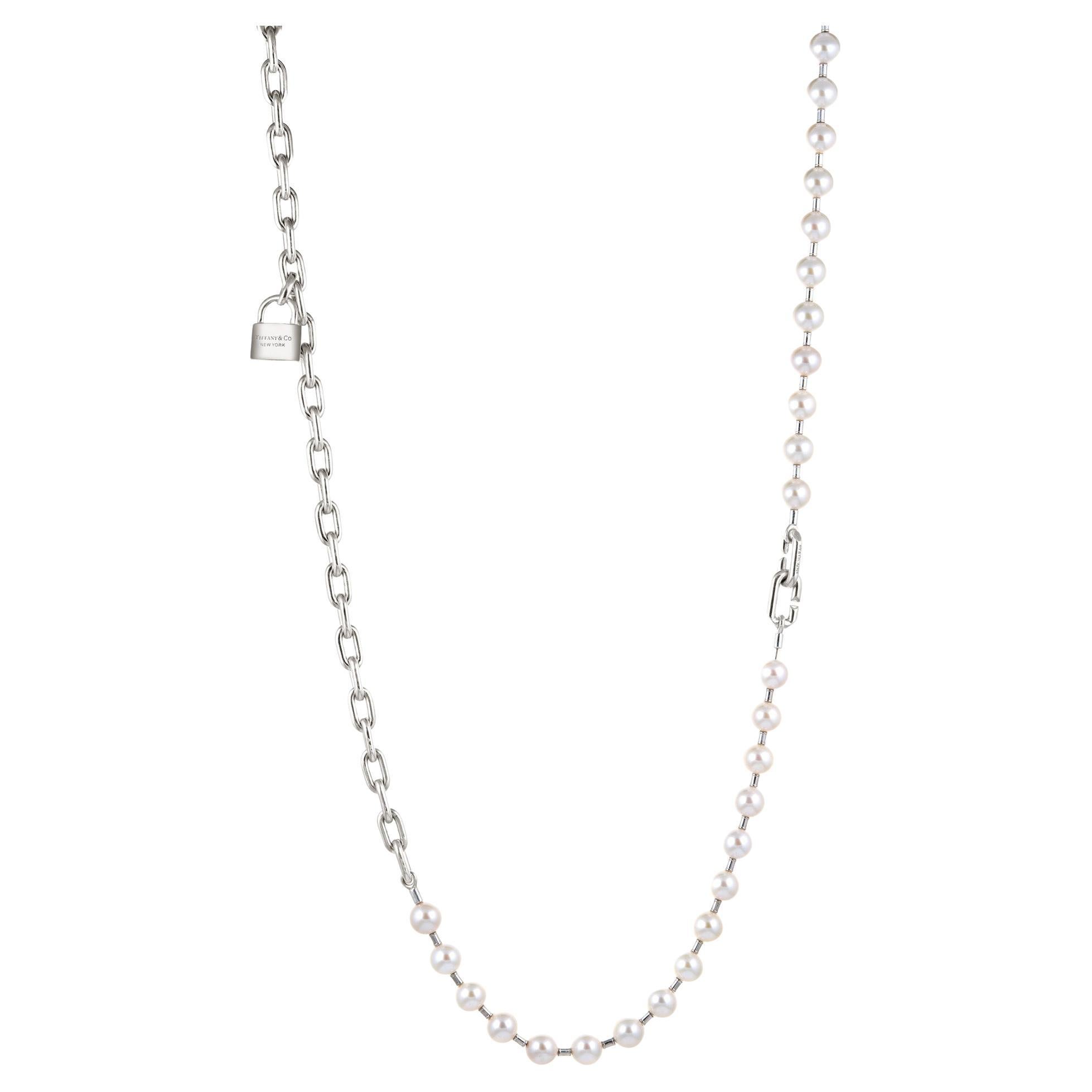 Tiffany & Co HardWear Pearl Lock Necklace Sterling Silver Long 32" Signed en vente
