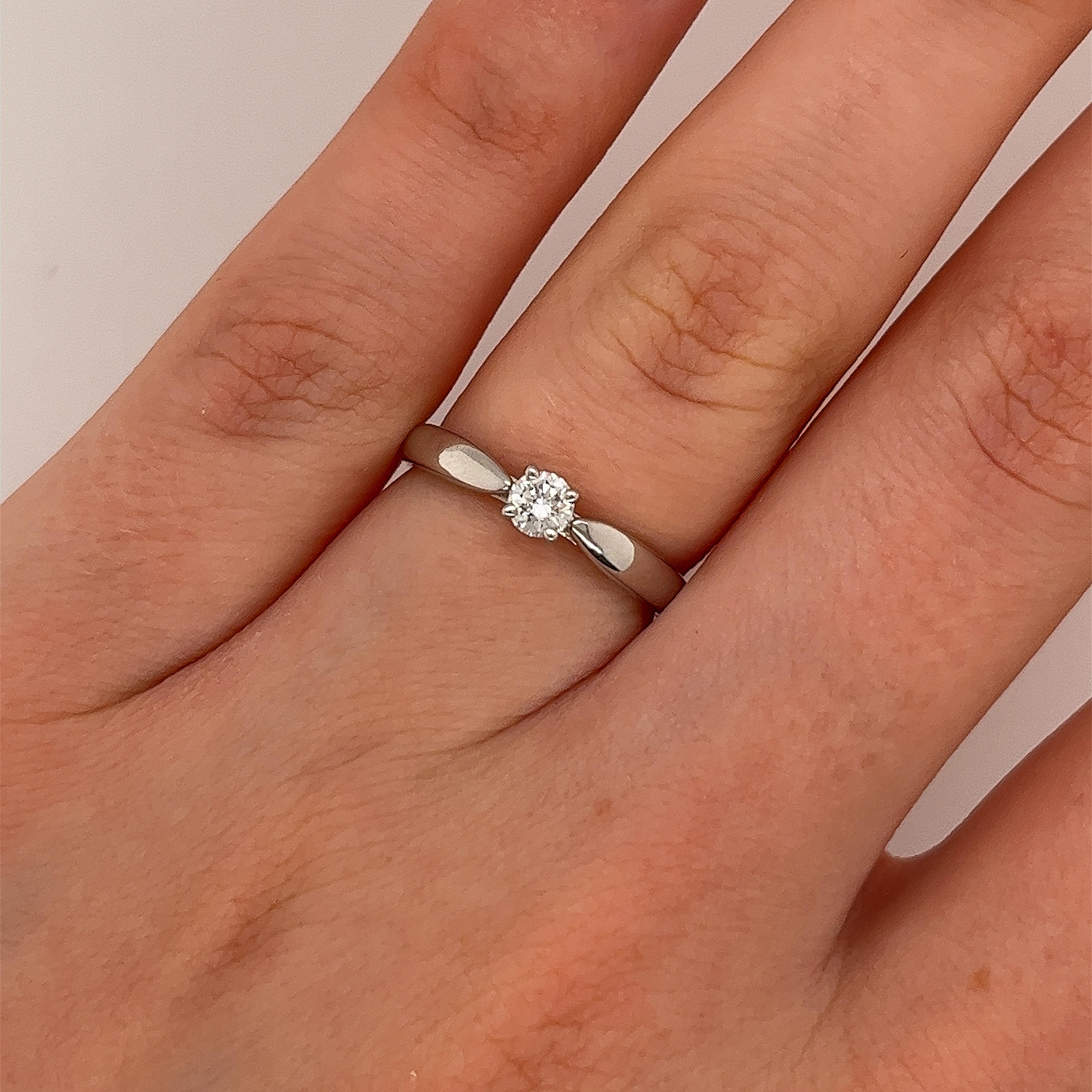 Tiffany & Co. Harmony Diamond Ring 0.15ct Set in Platinum  For Sale 1