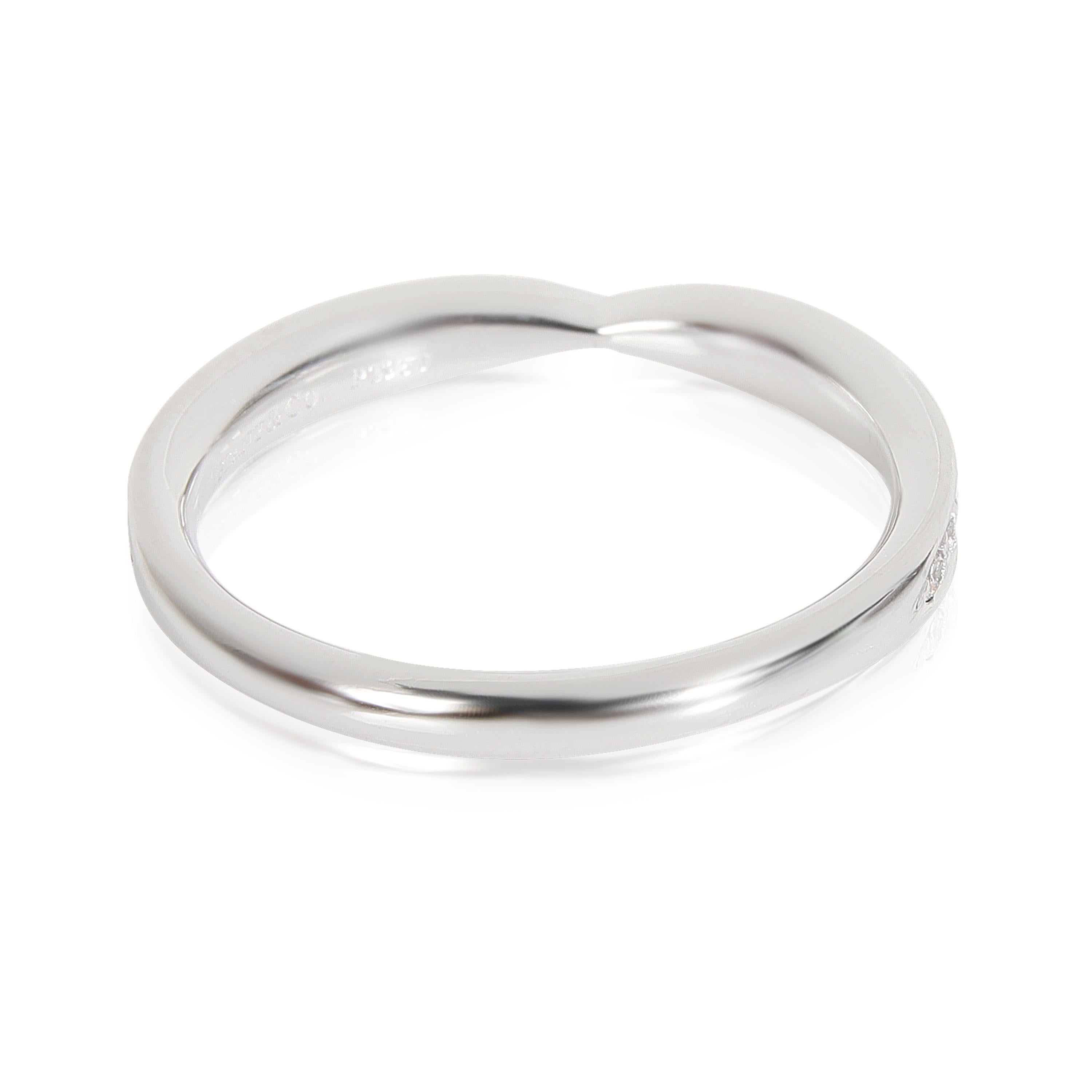 Tiffany & Co. Harmony Diamant Ehering aus Platin 0,23 CTW

PRIMÄRE DETAILS
SKU: 112370
Titel der Auflistung: Tiffany & Co. Harmony Diamant Ehering aus Platin 0,23 CTW
Zustand Beschreibung: Verkauft für 2.400 USD. In ausgezeichnetem Zustand und