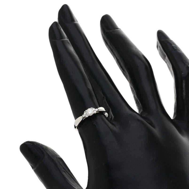 TIFFANY & Co. Harmony Platinum Diamond Ring with Side Stones 5.5 In New Condition For Sale In Los Angeles, CA
