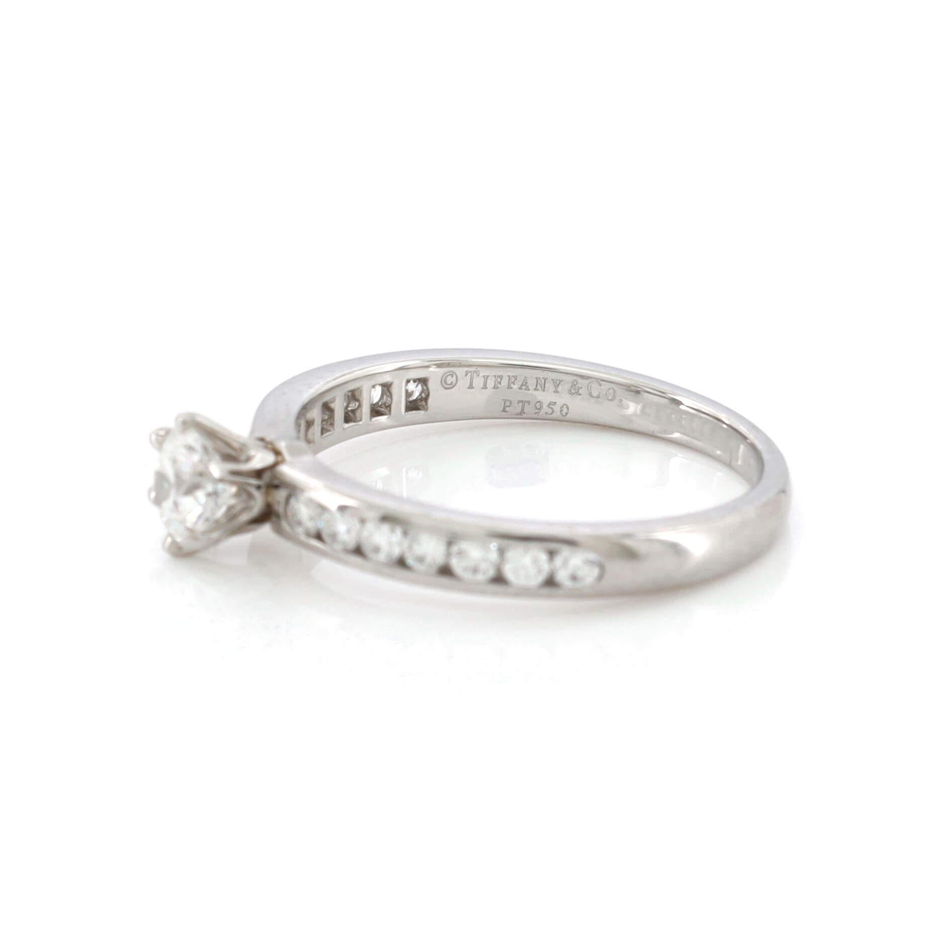 De las mujeres Tiffany & Co. Anillo Harmony Platino y Diamantes con Diamante RBC F/VS1 0